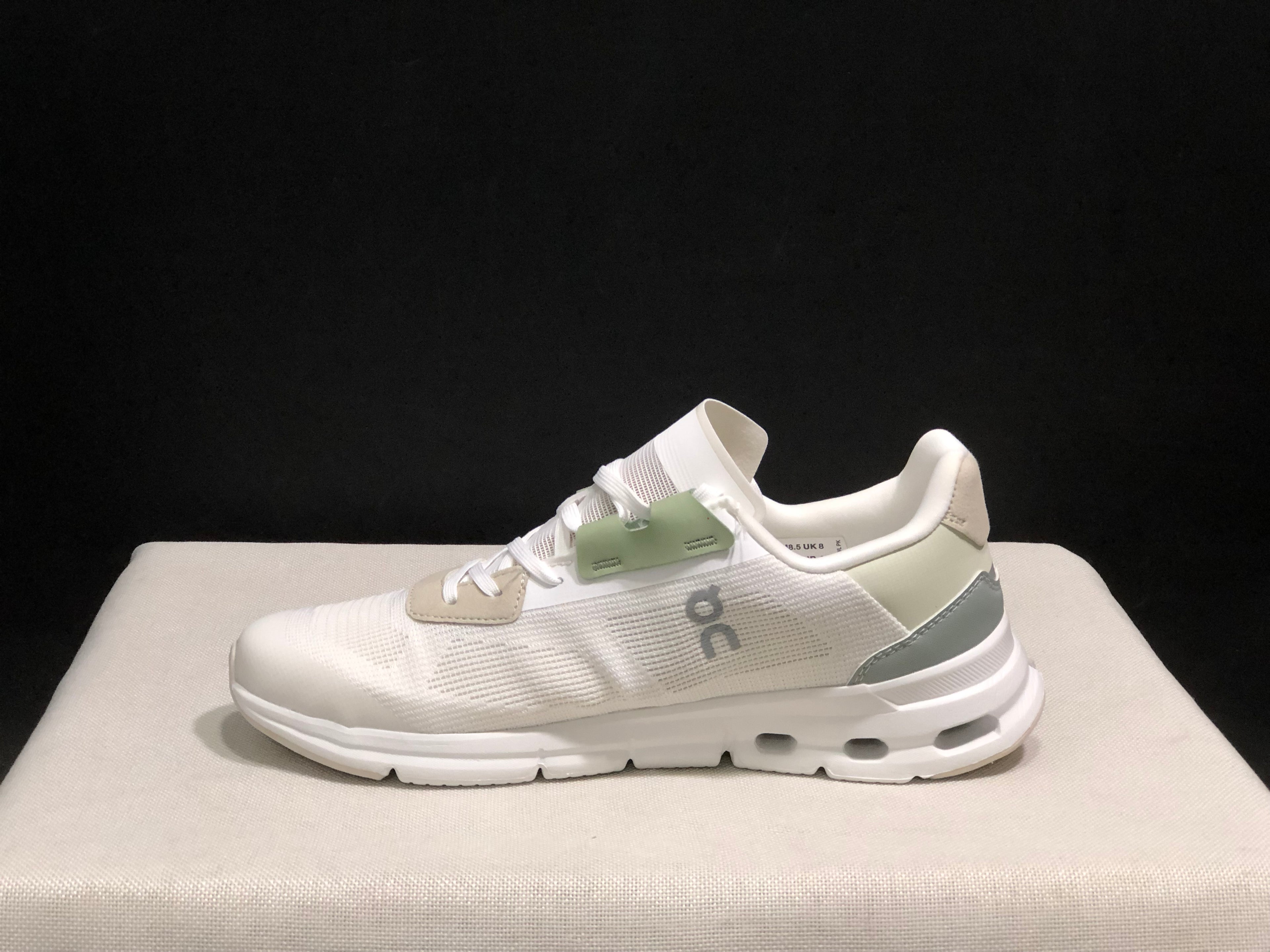 On Running Cloudrift Ivory White Comfortable And Versatile Sports Casual Shoes