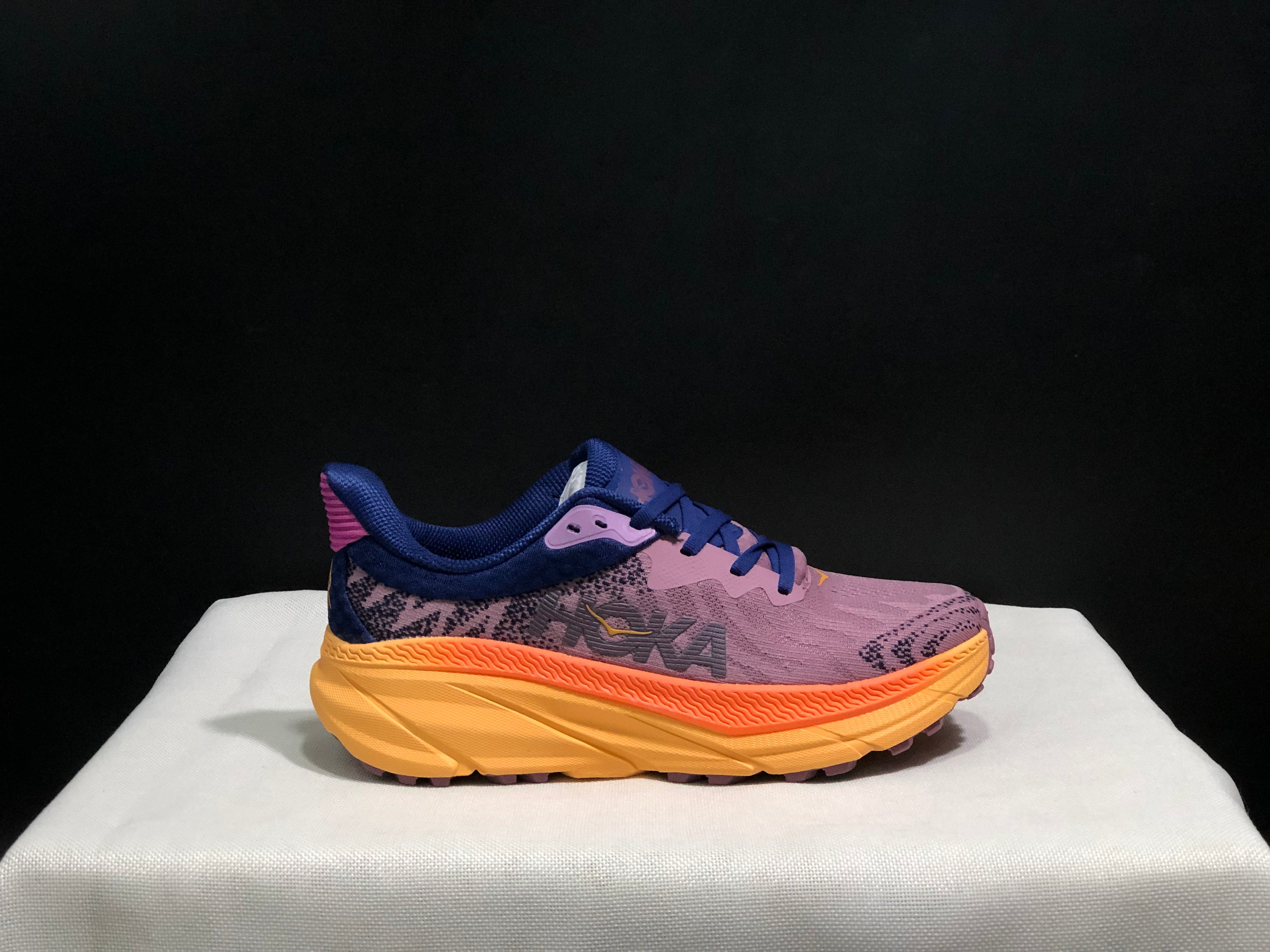 Hoka One One Challenger 7 Shock-absorbing Breathable Running Shoes Sneakers Pink