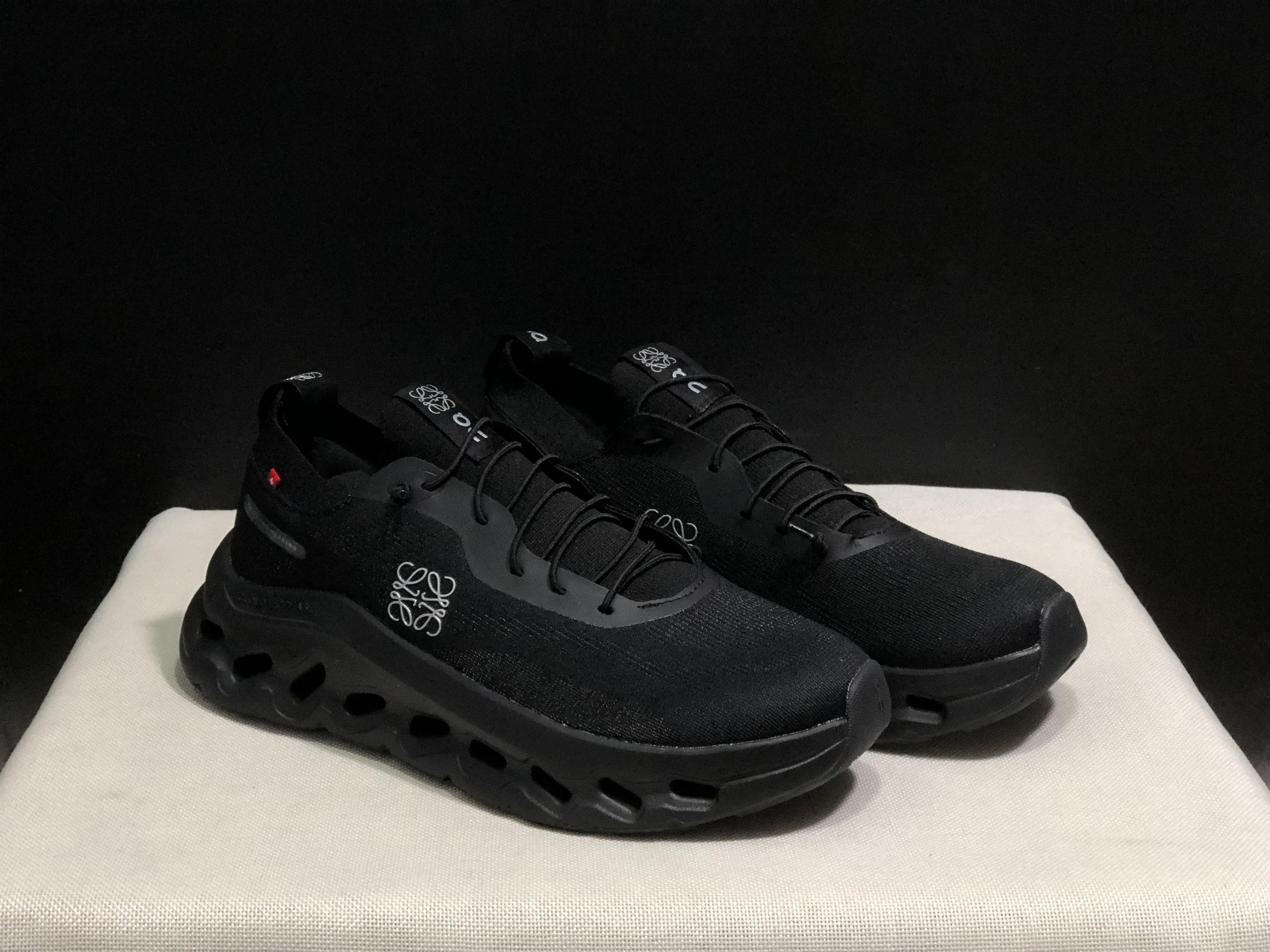 LOEWE x On Running Cloudtilt Running Shoes Co-Signed Edition All Black