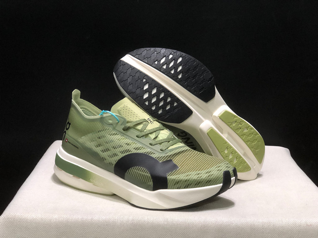 On Running Cloudspike Amplius Shock-Absorbing And Wear-Resistant Marathon Road Running Shoes Green