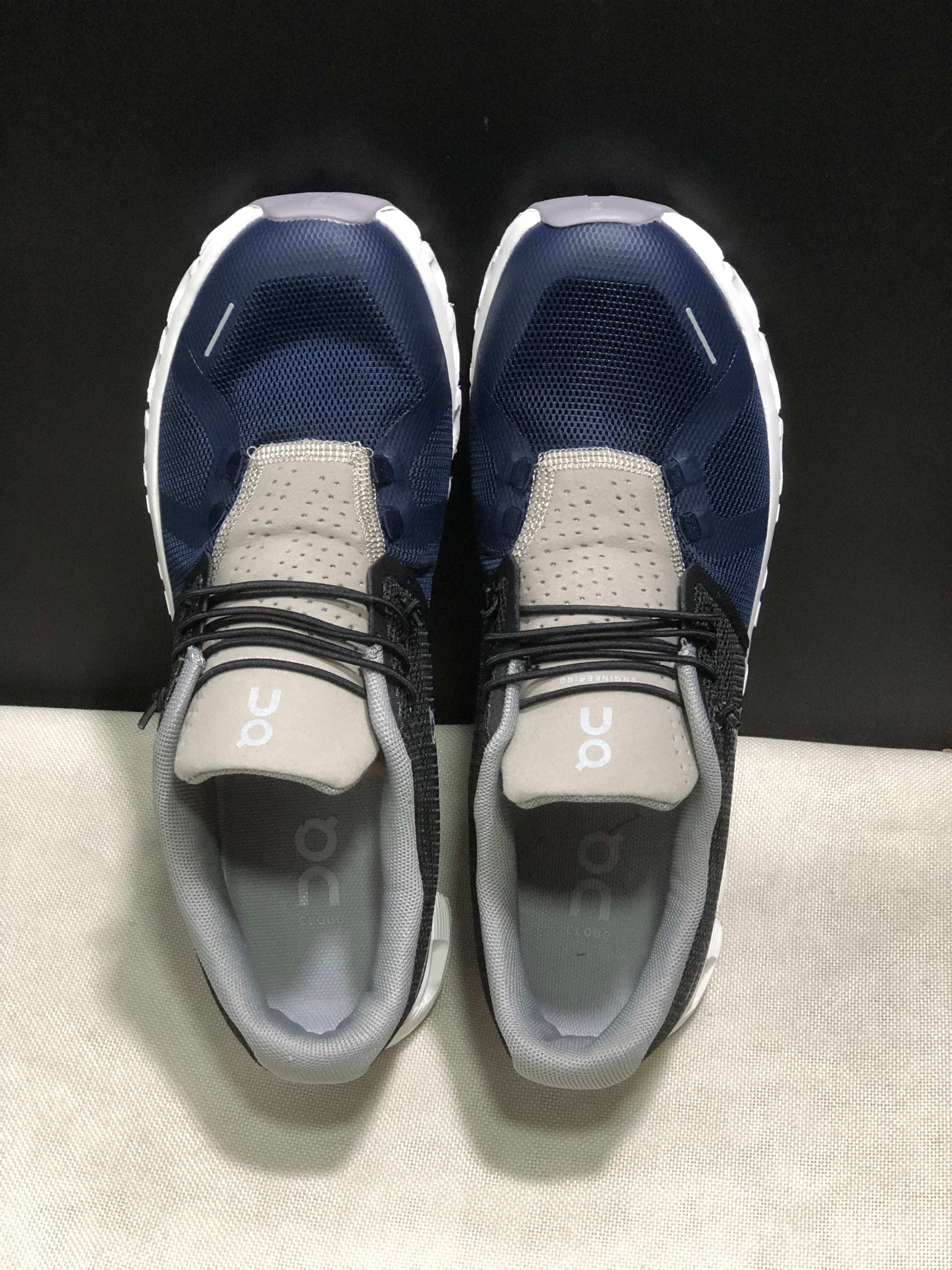 On Running Cloud 5 Lightweight Running Shoes Navy/Black