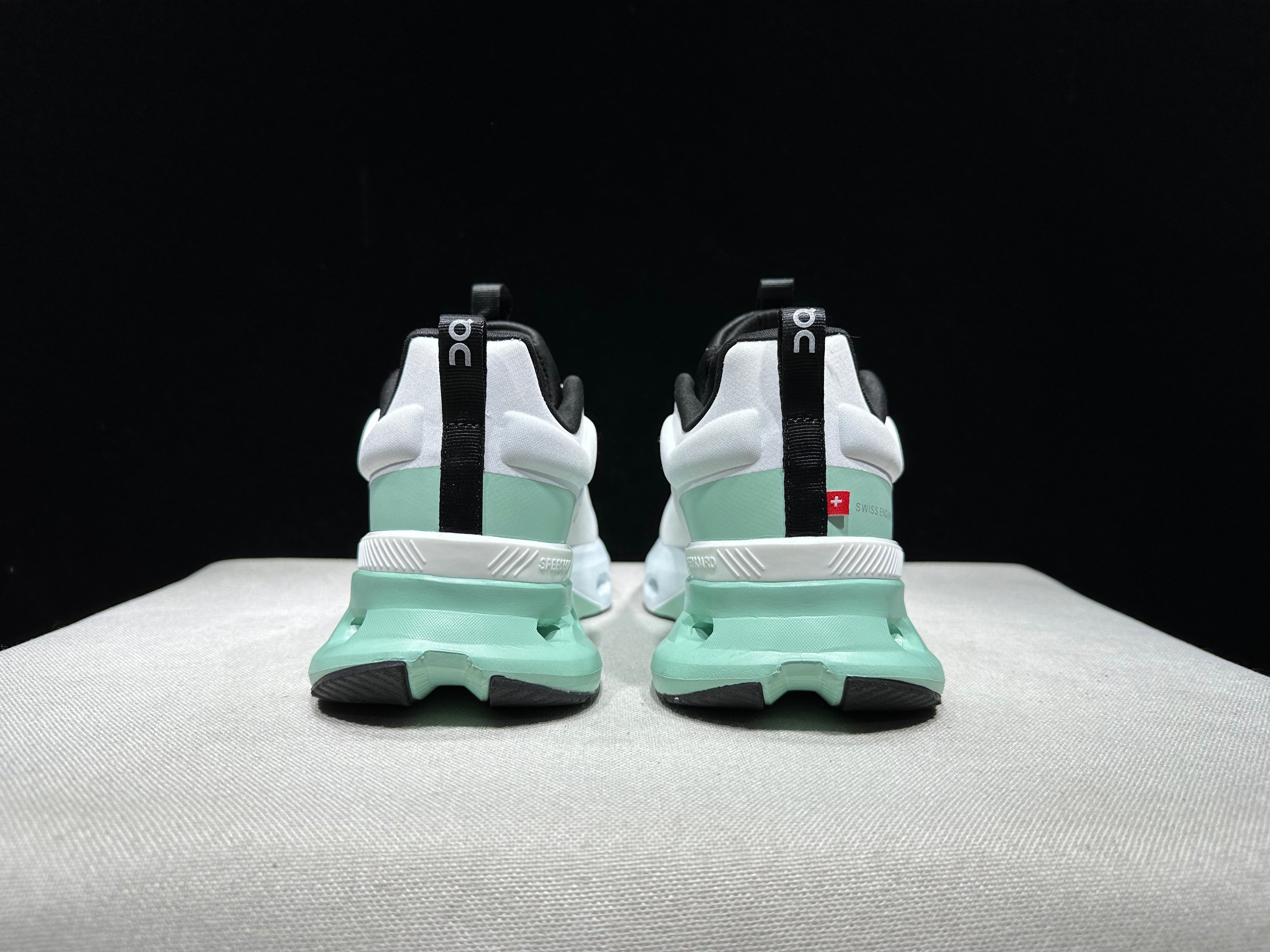 On Running Cloudnova X Comfortable Anti-Slip Running Shoes White/Tiffany Blue