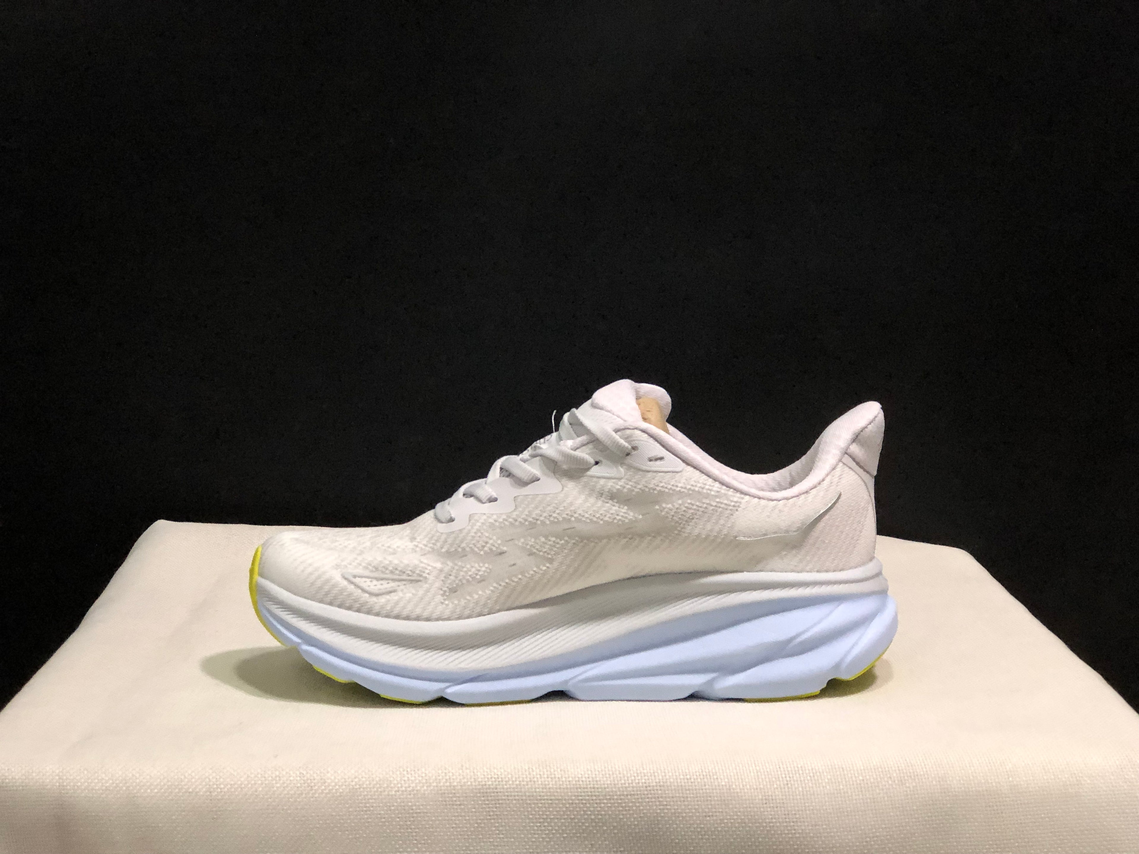 Hoka One One Clifton 9 Running Shoes Athletic Shoes Sneakers White