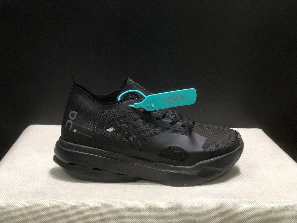 On Running Cloudspike Amplius Shock-Absorbing And Wear-Resistant Marathon Road Running Shoes Black