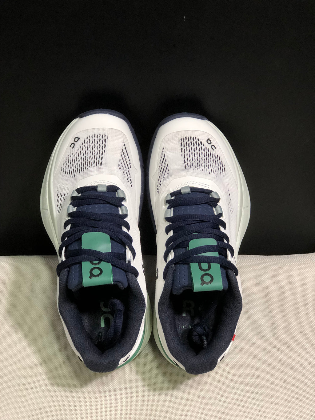 On Running The Roger Rro Durable And Breathable Tennis Shoes White/Dark Blue