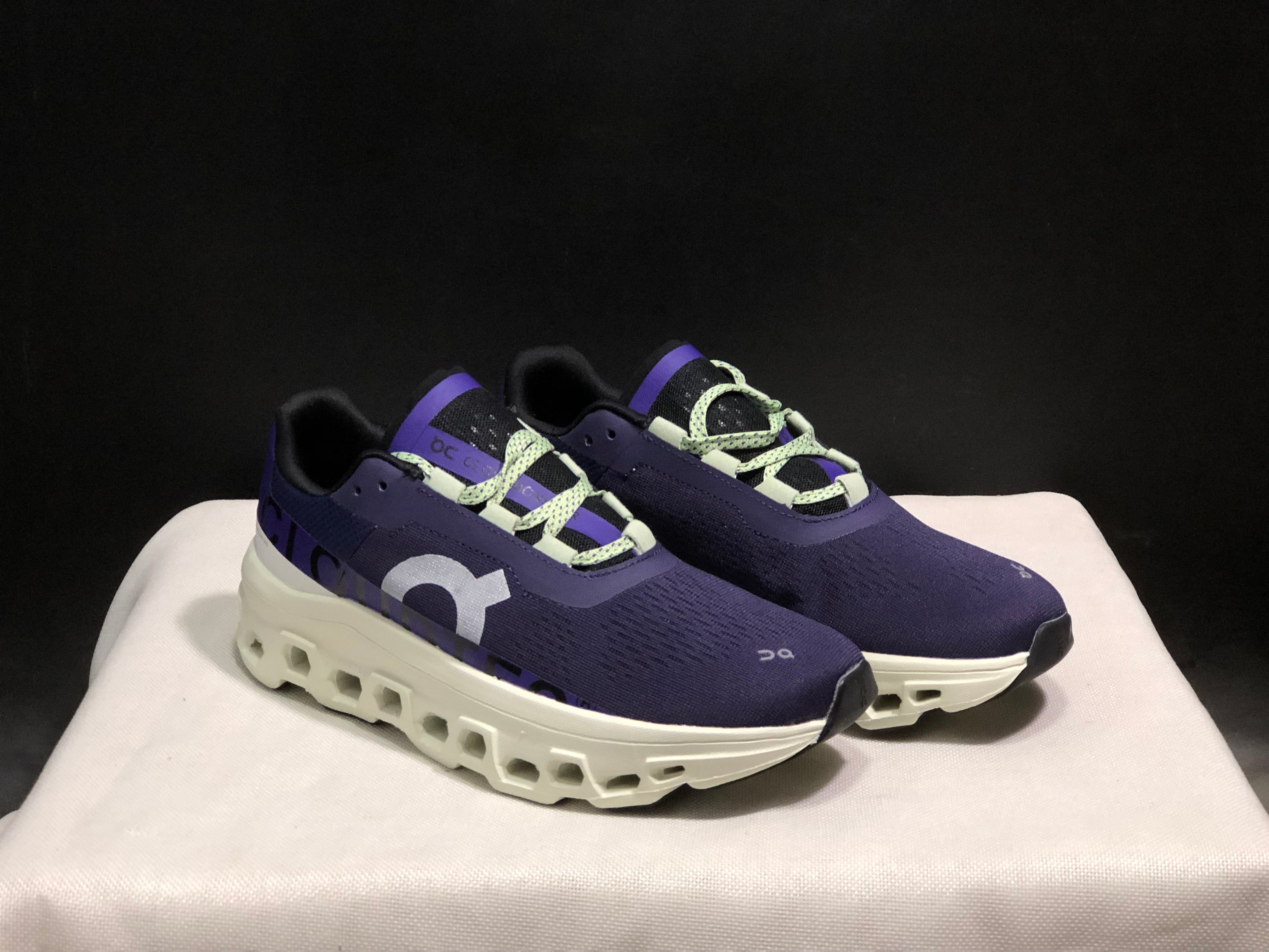 On Running Cloudmonster Anti-Slip Running Shoes Dark Purple/Ivory