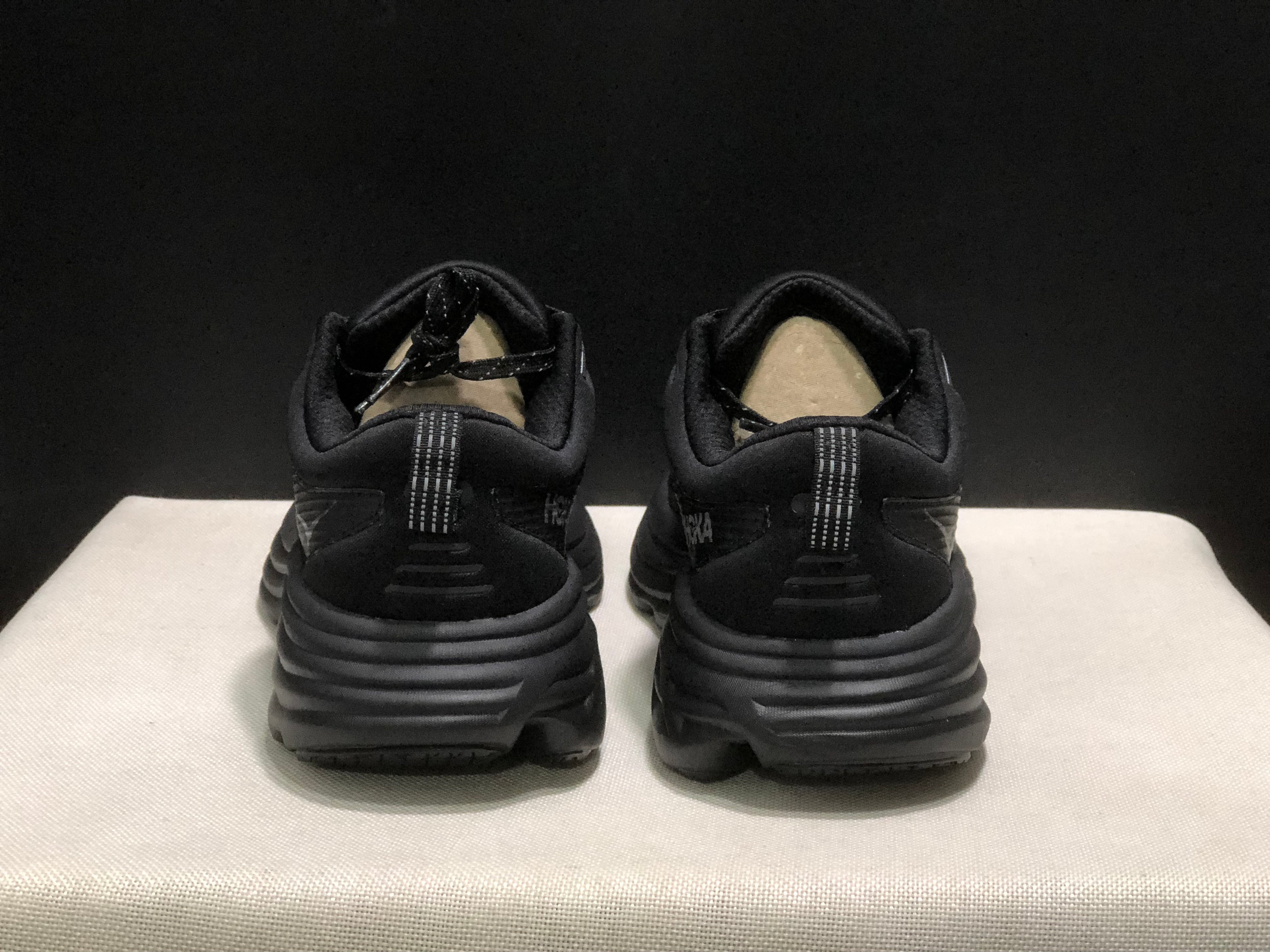 Hoka One One Bondi 8 Breathable Low-top Running Shoes Sneakers Black