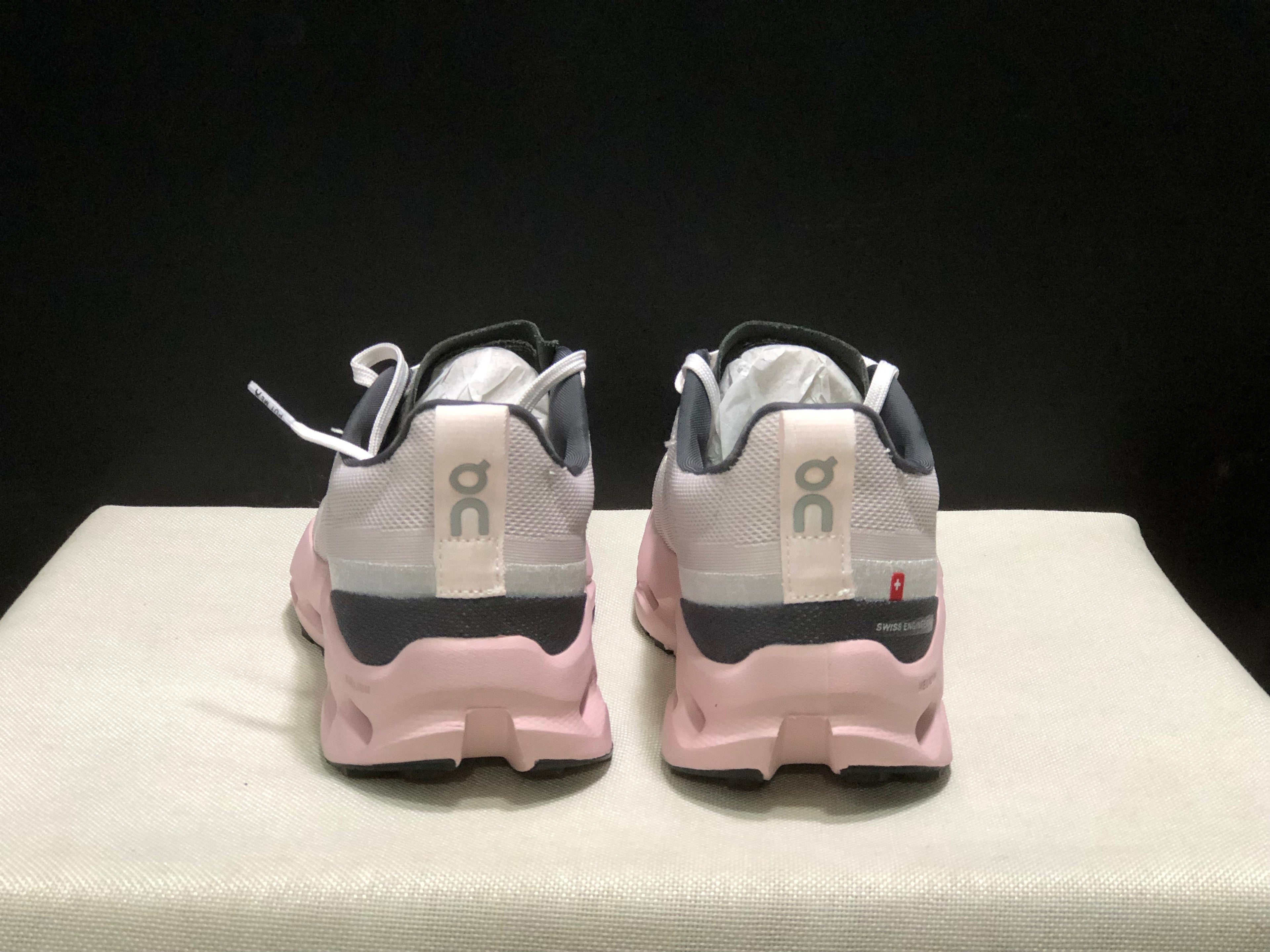 On Running Cloudsurfer 2 Casual Running Shoes Light Grey/Pink