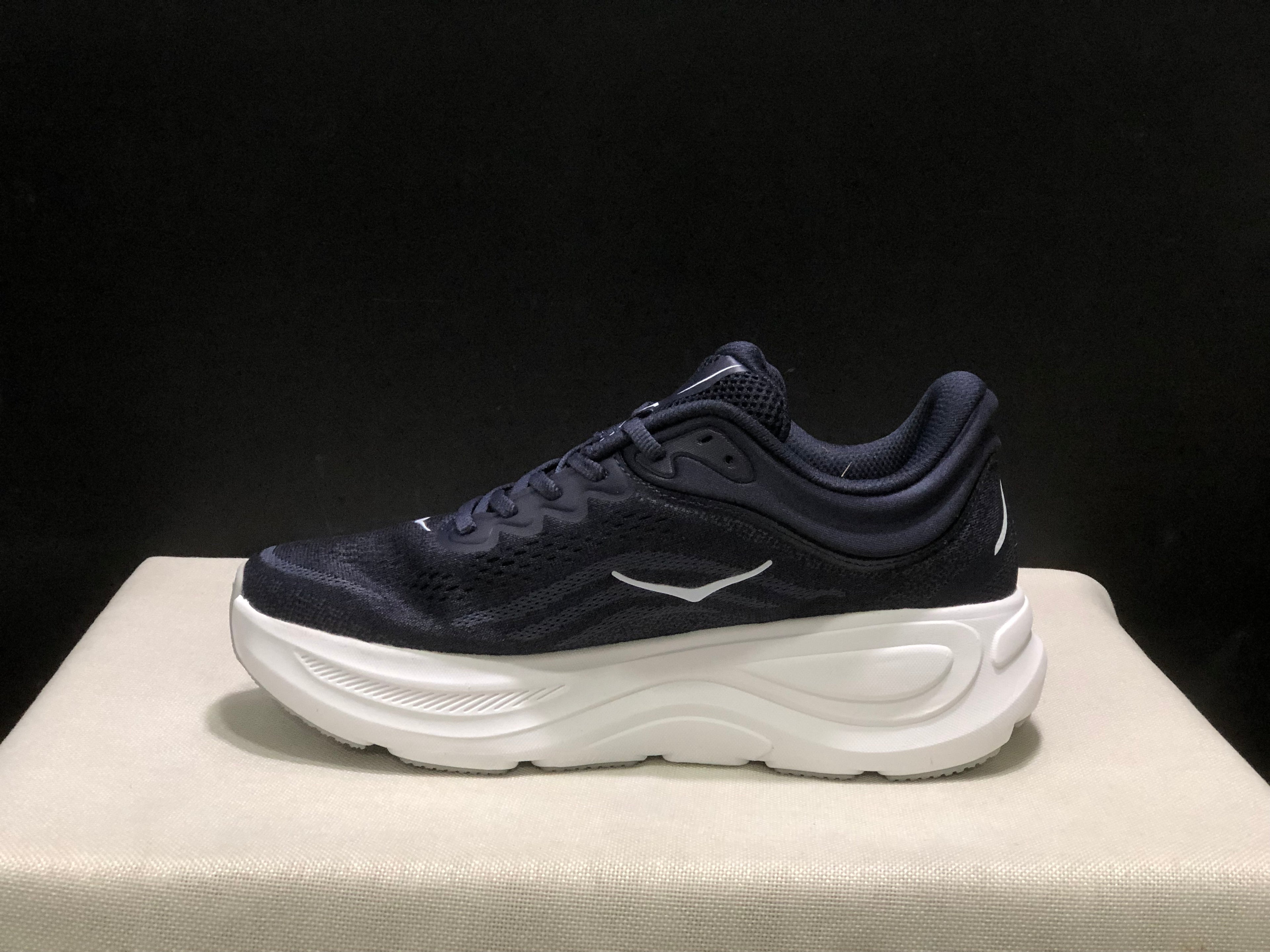 Hoka One One Bondi 9 Comfortable Low-top Running Shoes Sneakers Dark Purple