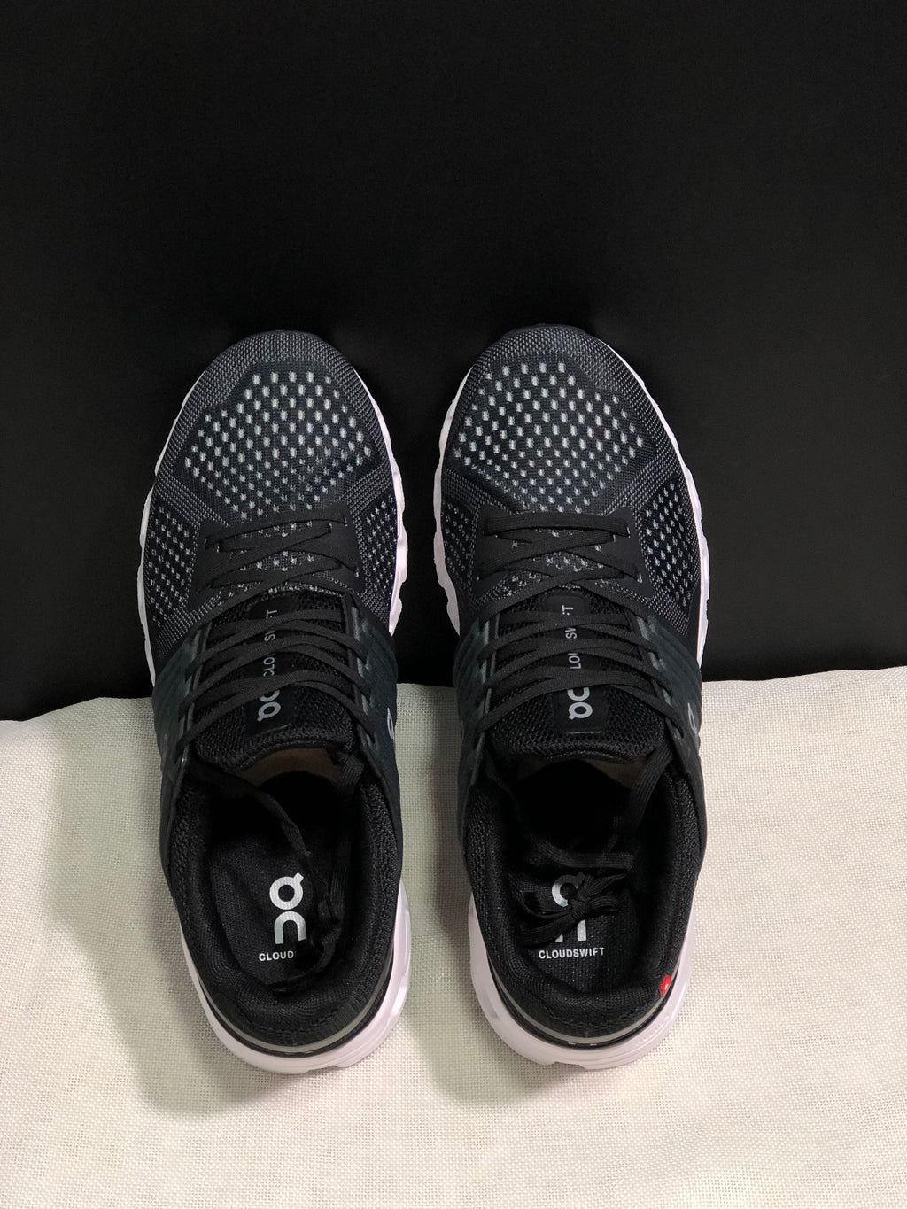 On Running Cloudswift Cushioning Running Shoes Black/White