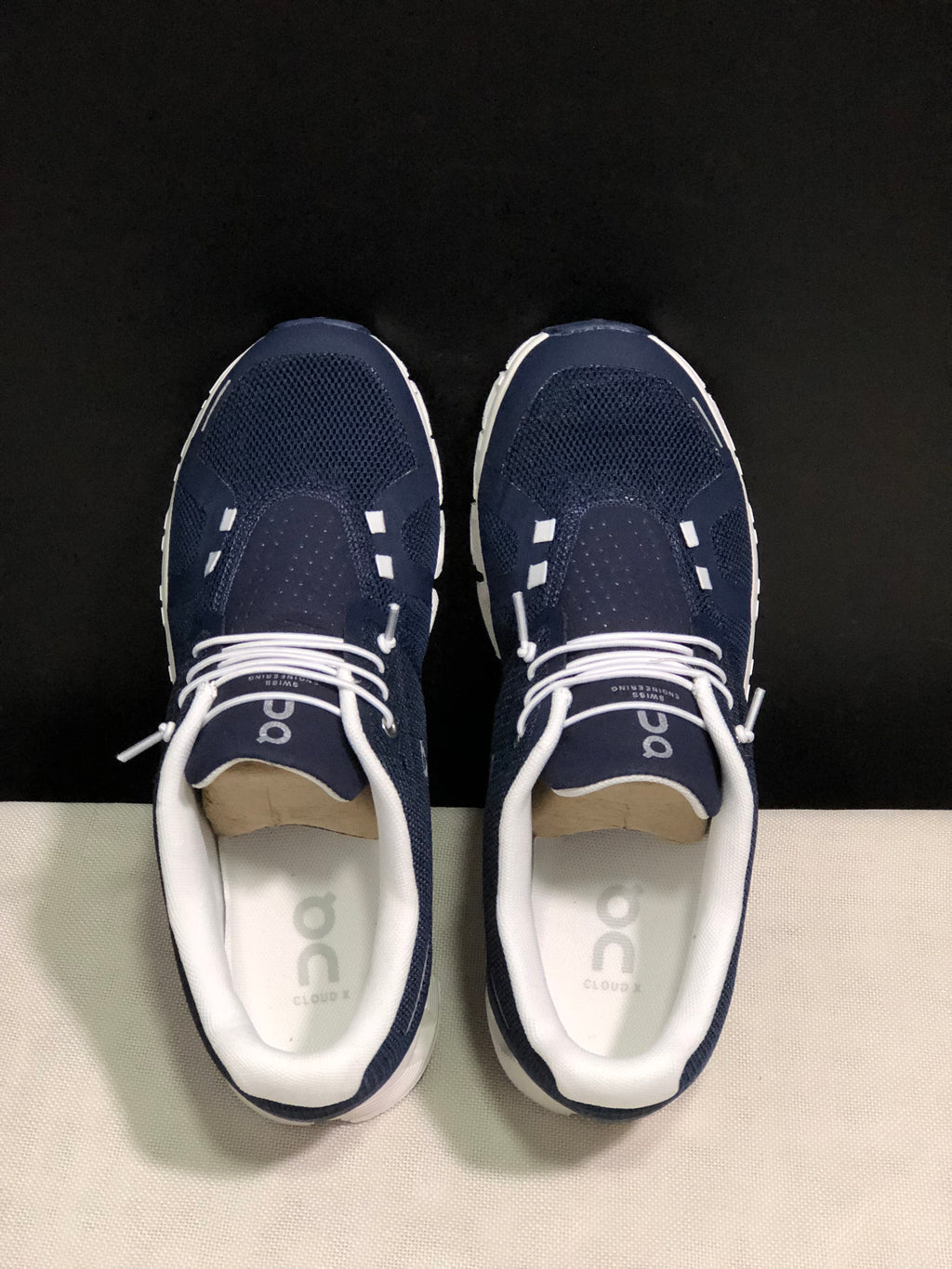 On Running Cloud 5 Lightweight Running Shoes Foggy White/Dark Blue
