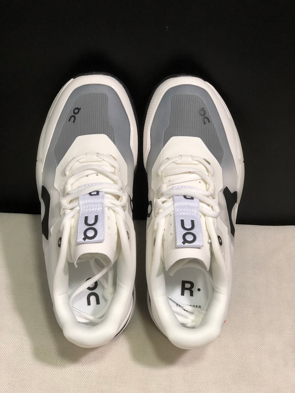 On Running The Roger Pro 2 Breathable Mesh Training Running Shoes White/Black