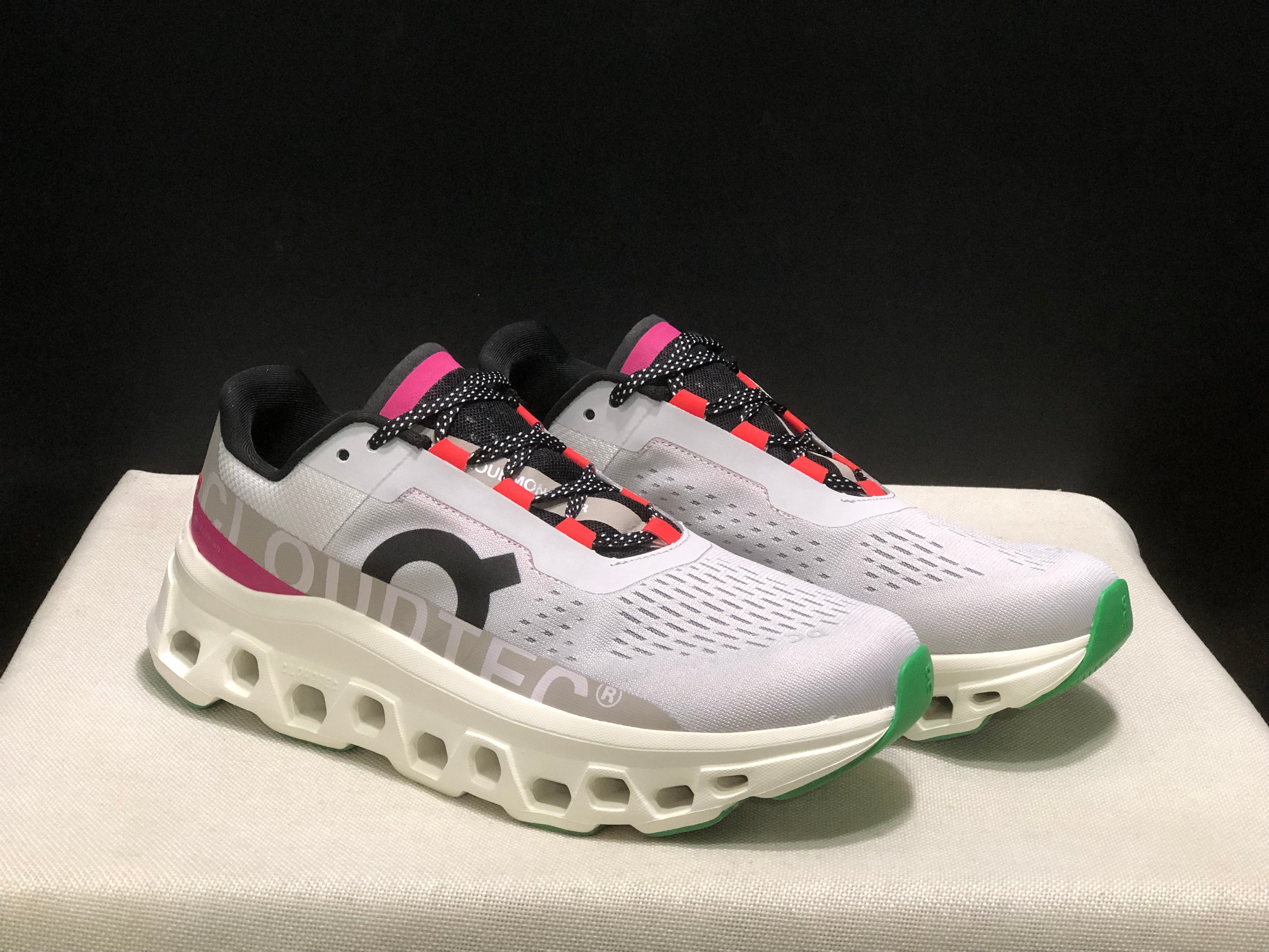 On Running Cloudmonster Anti-Slip Running Shoes Silver/Ivory