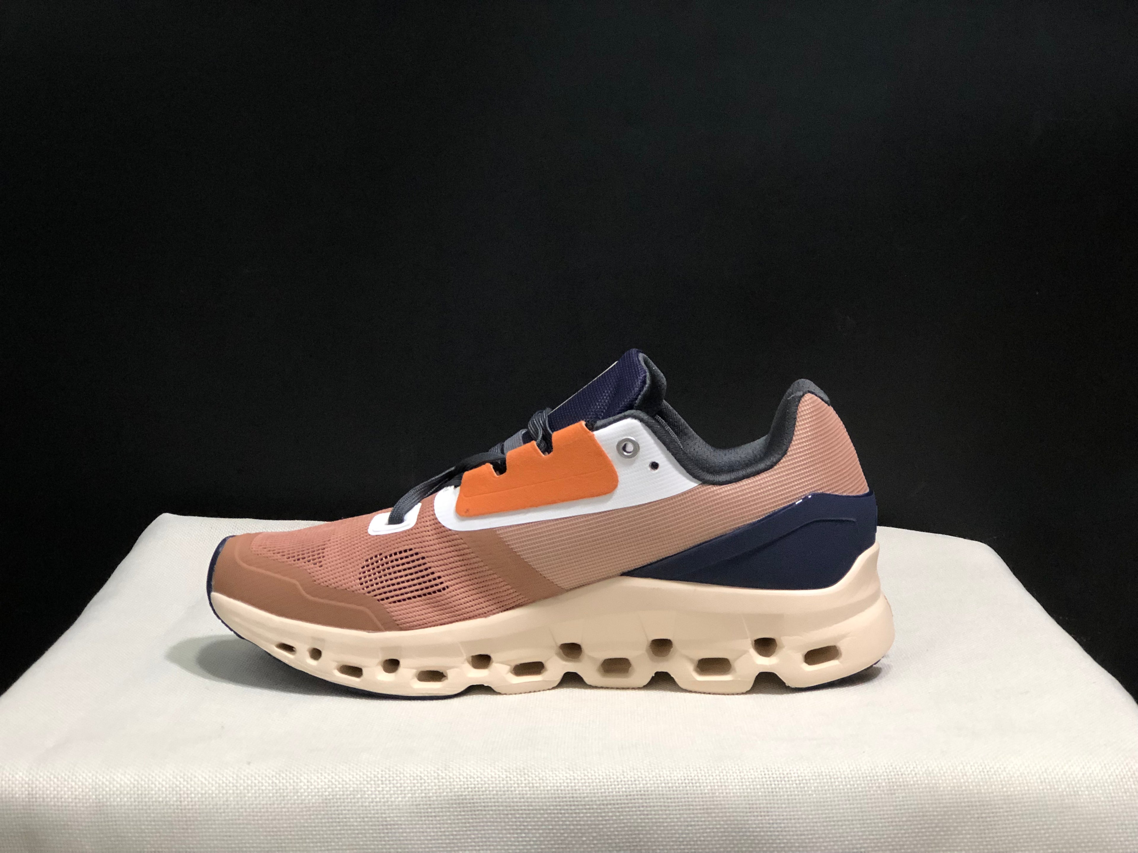 On Running Cloudstratus Breathable Support Running Shoes Reddish Brown