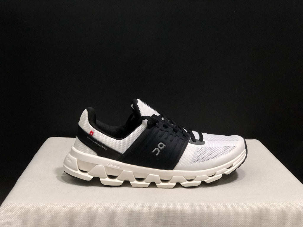 On Running Cloudswift 3 Trendy And Comfortable Running Shoes Black/White