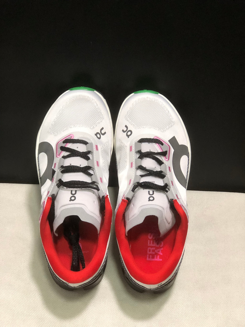 On Running Cloudmonster Hyper Running Shoes White/Black