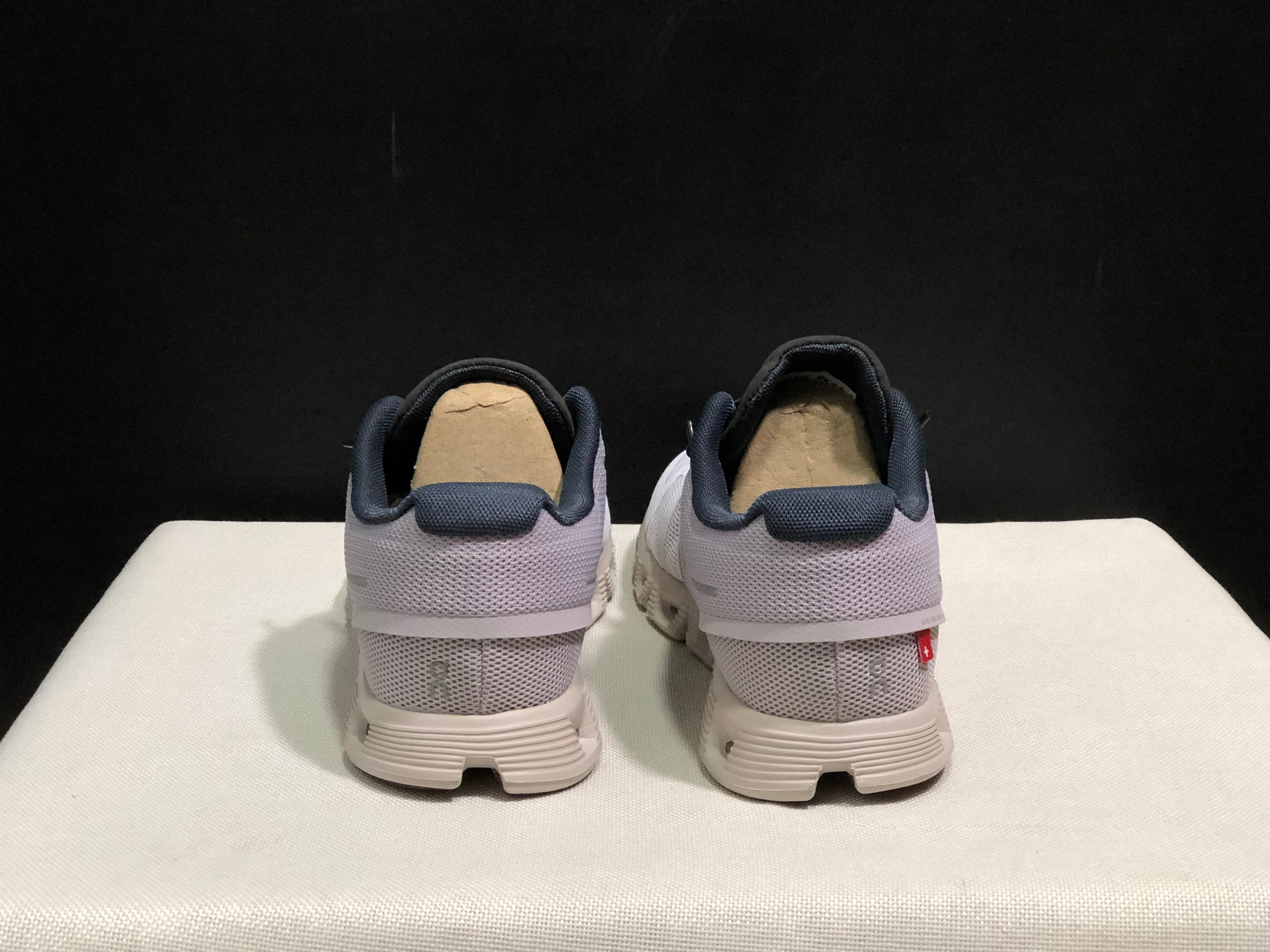 On Running Cloud 5 Lightweight Running Shoes Pearl Frost/Light Grey