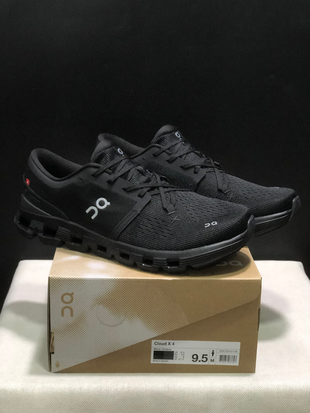 On Running Cloud X4 Comfortable Running Shoes All Black