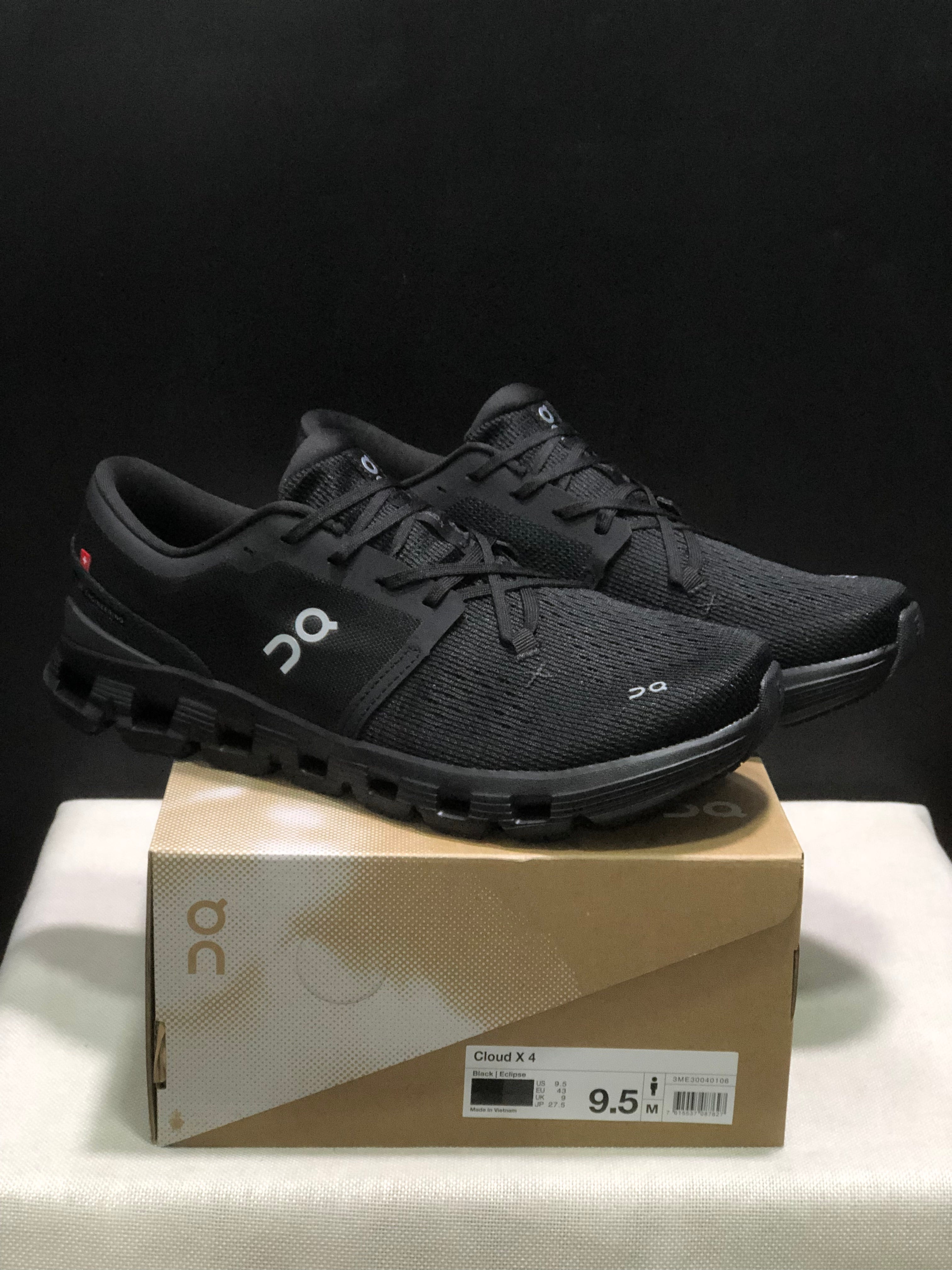 On Running Cloud X4 Comfortable Running Shoes All Black