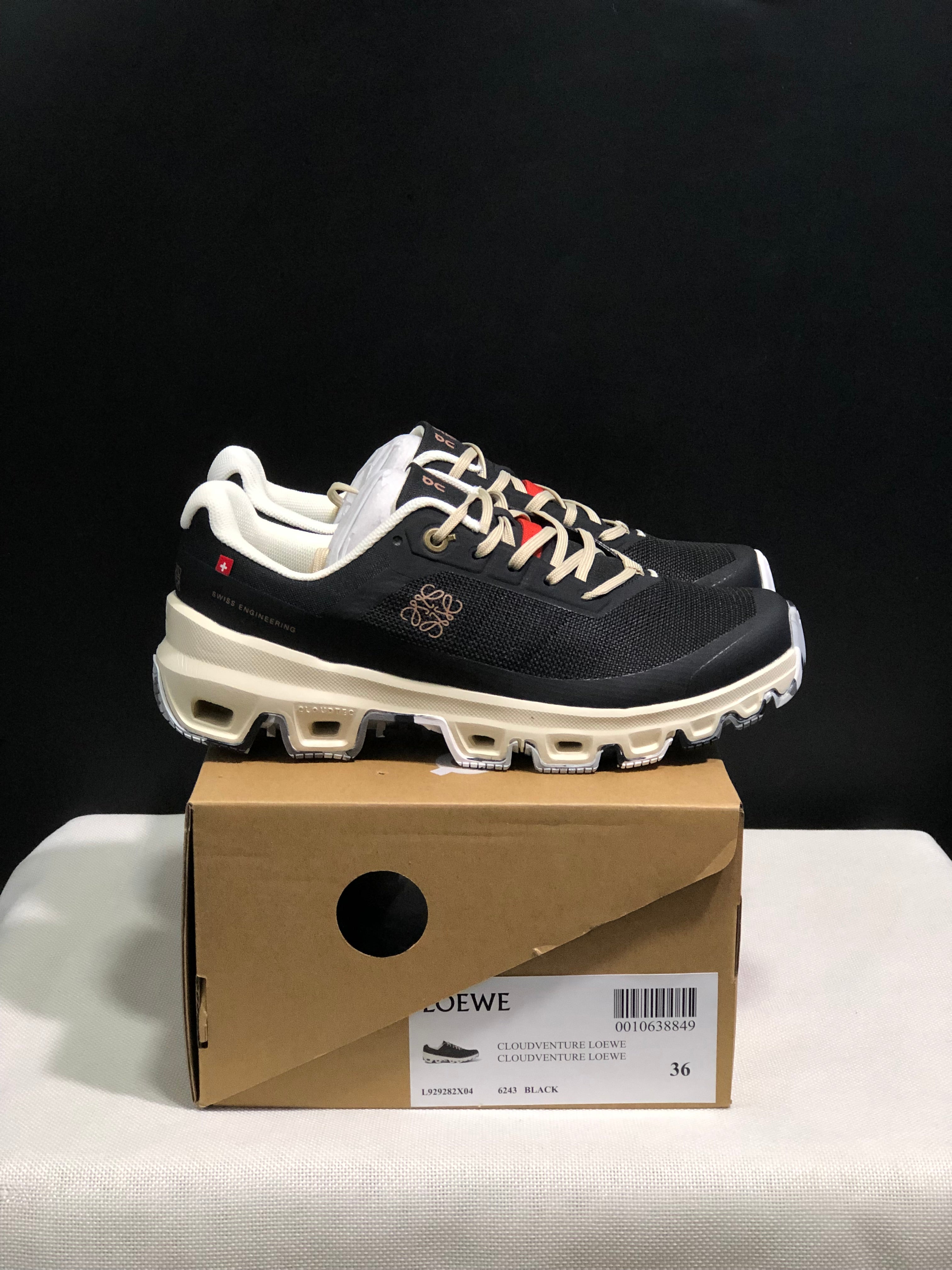 LOEWE x On Running Cloudventrure Fashion Sports Shoes Collaboration Edition Black/Ivory