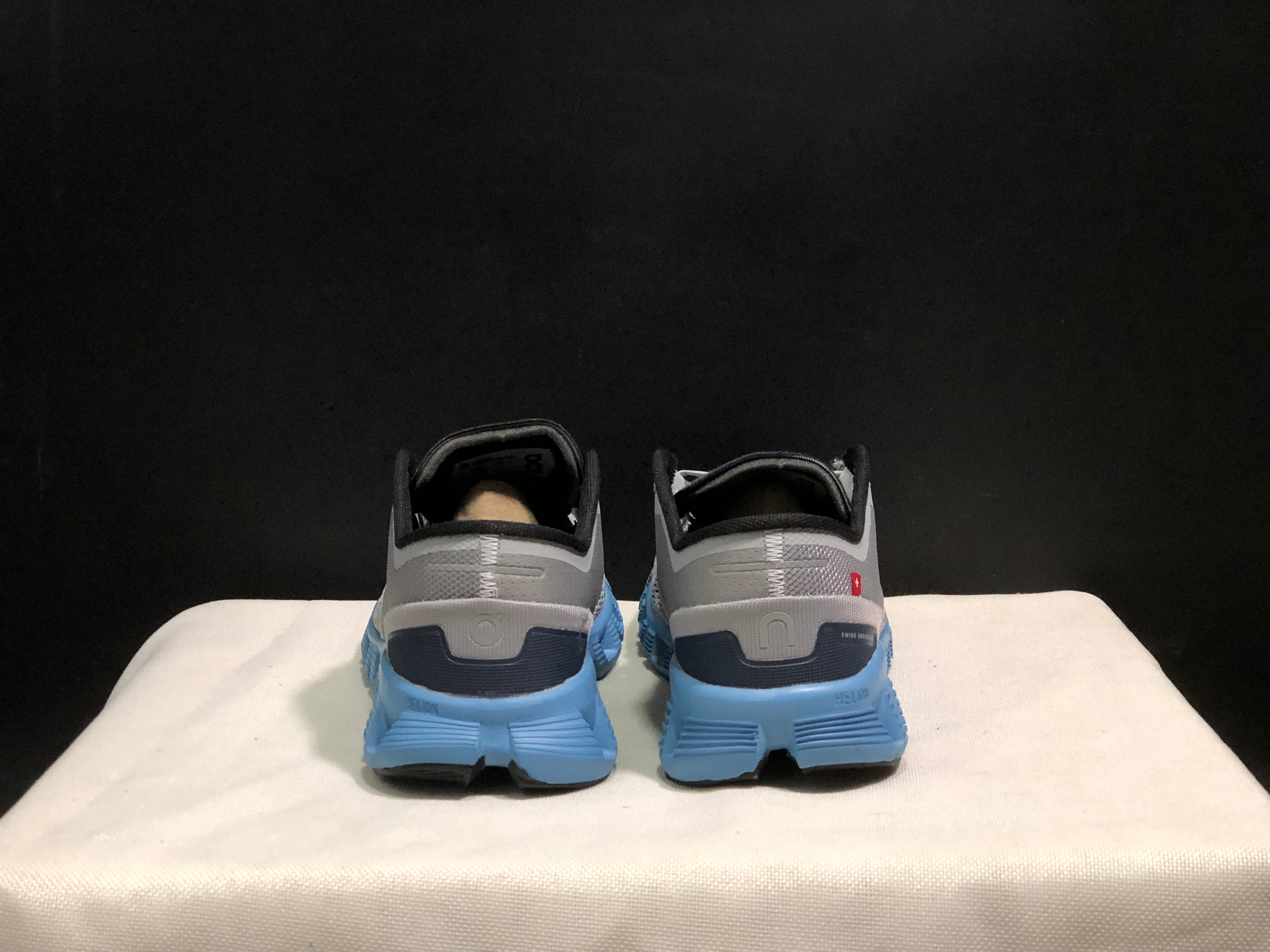 On Running Cloud X Lightweight Running Shoes Alloy/Niagara