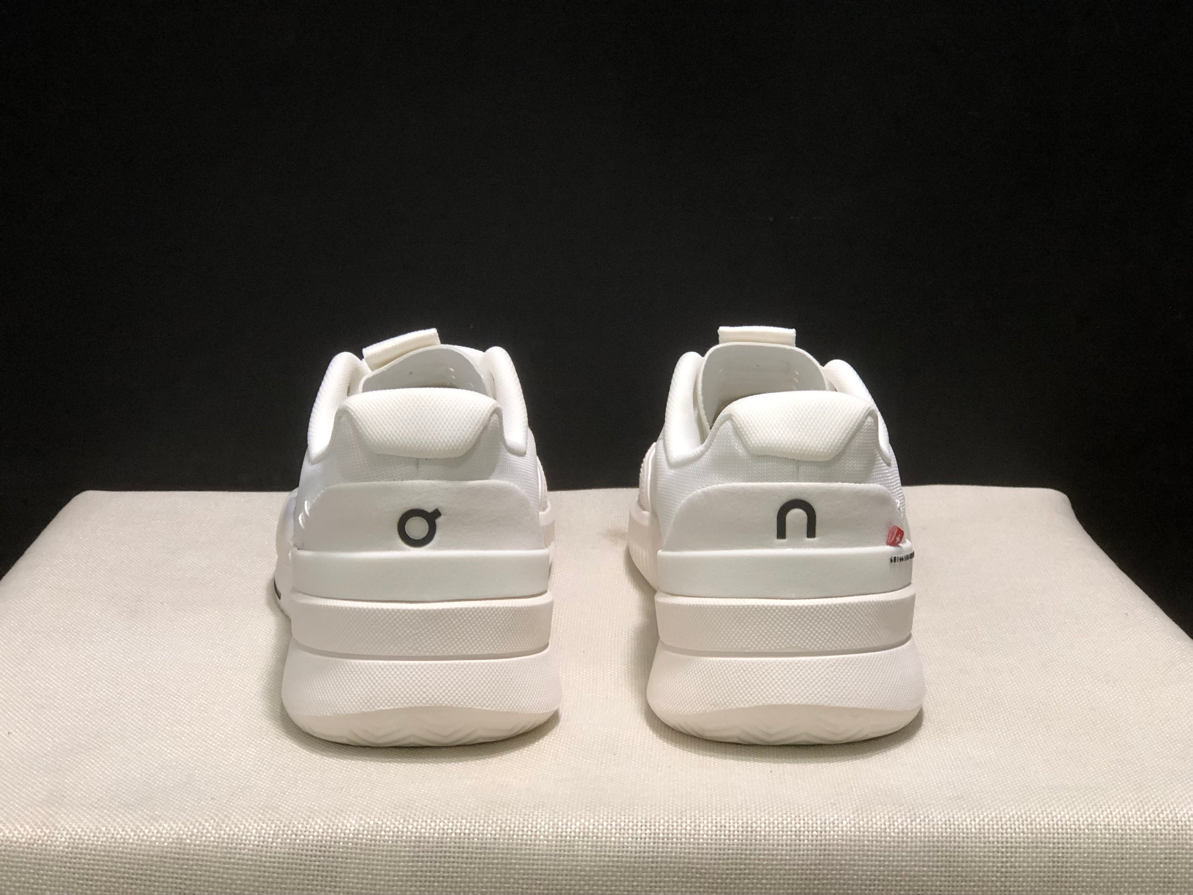 On Running The Roger Pro 2 Breathable Mesh Training Running Shoes White