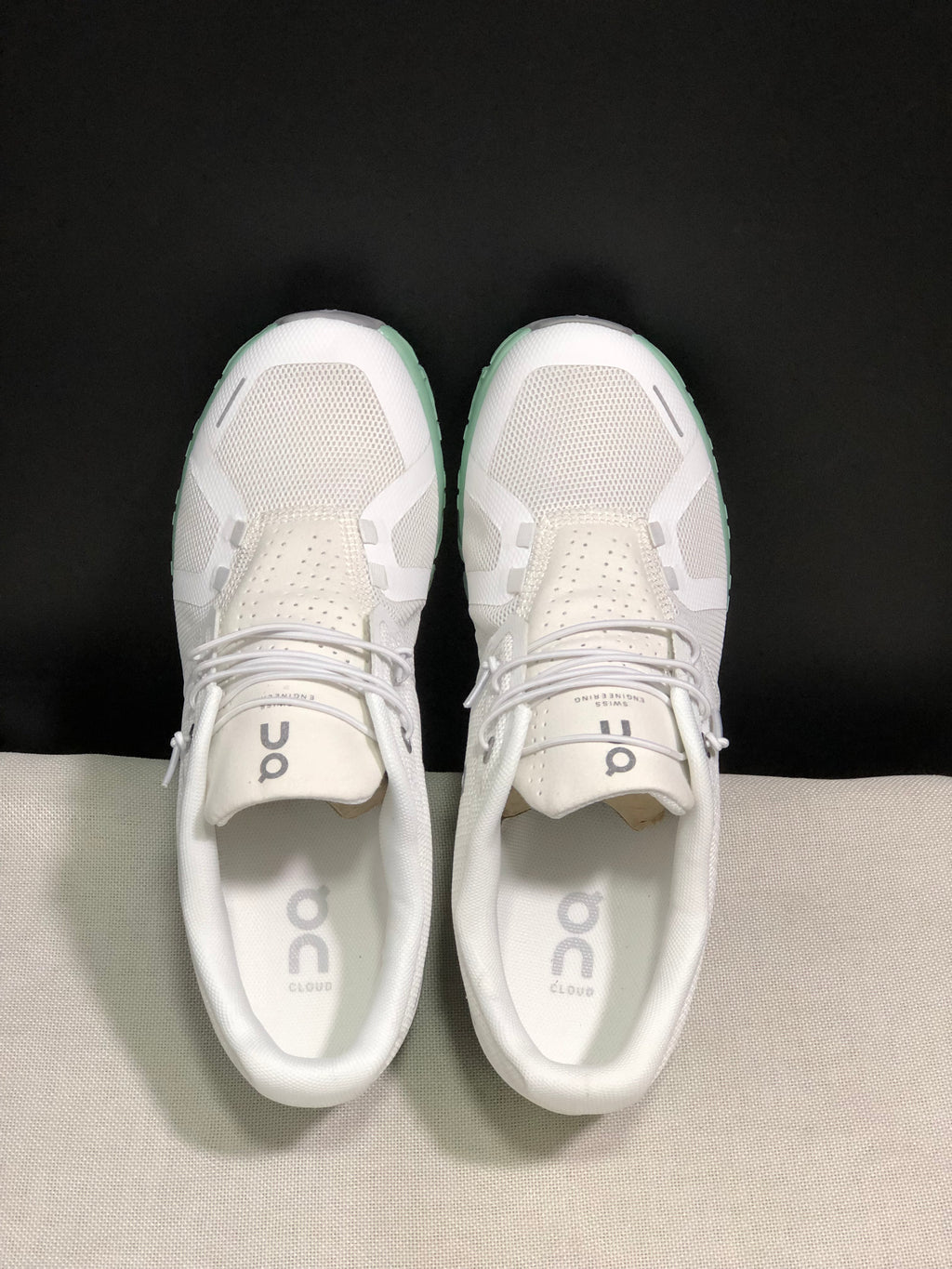 On Running Cloud 5 Lightweight Running Shoes White/Green