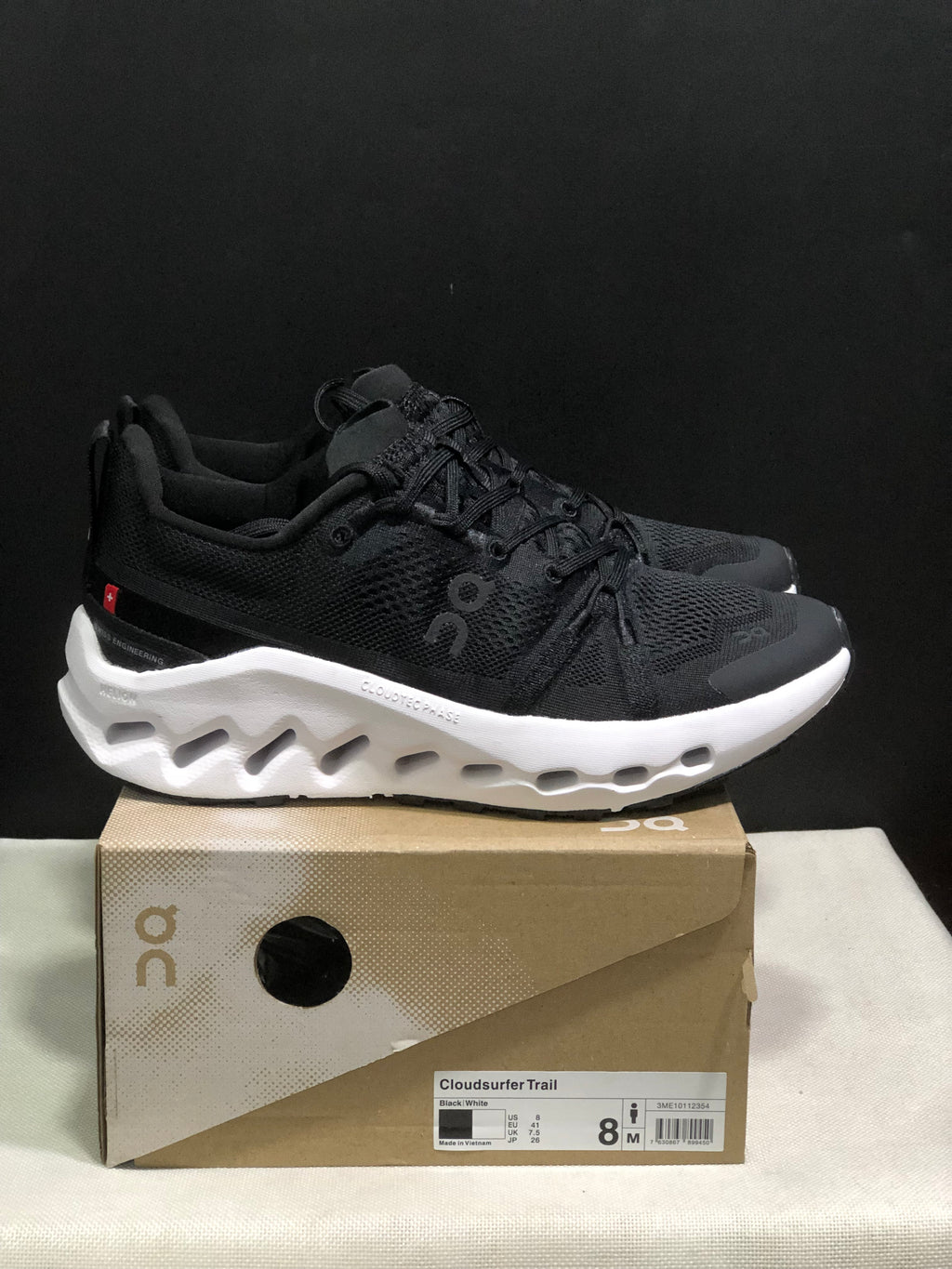 On Running Cloudsurfer Trail Waterproof Comfortable And Breathable Running Shoes Black/White