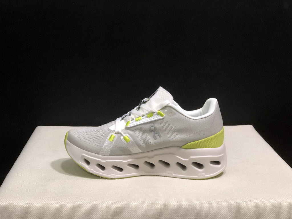 On Running Cloudeclipse Soft And Comfortable Running Shoes White/Sand