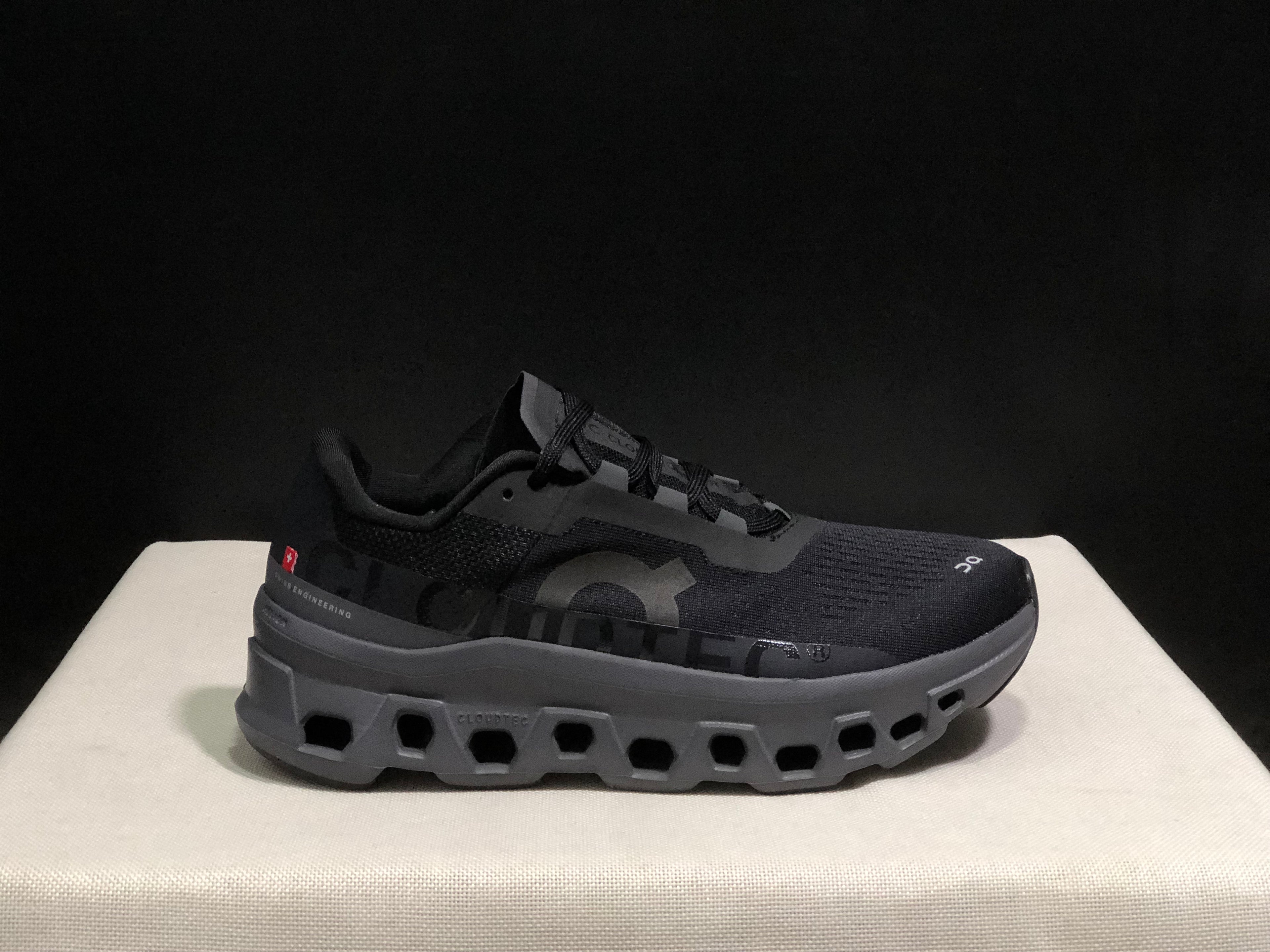 On Running Cloudmonster CNY Shock-Absorbing And Anti-Slip Sports Shoes Black