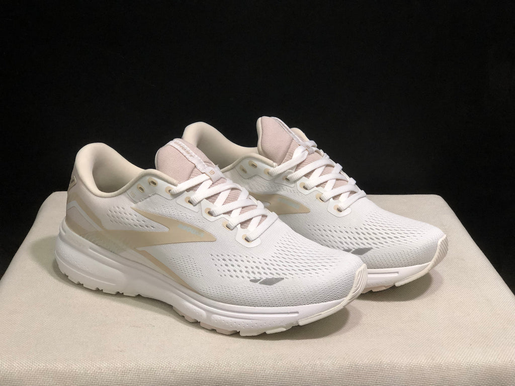 Brooks Ghost 15 Shock-absorbing Wear-resistant Low-top Running Shoes White/Light Pink