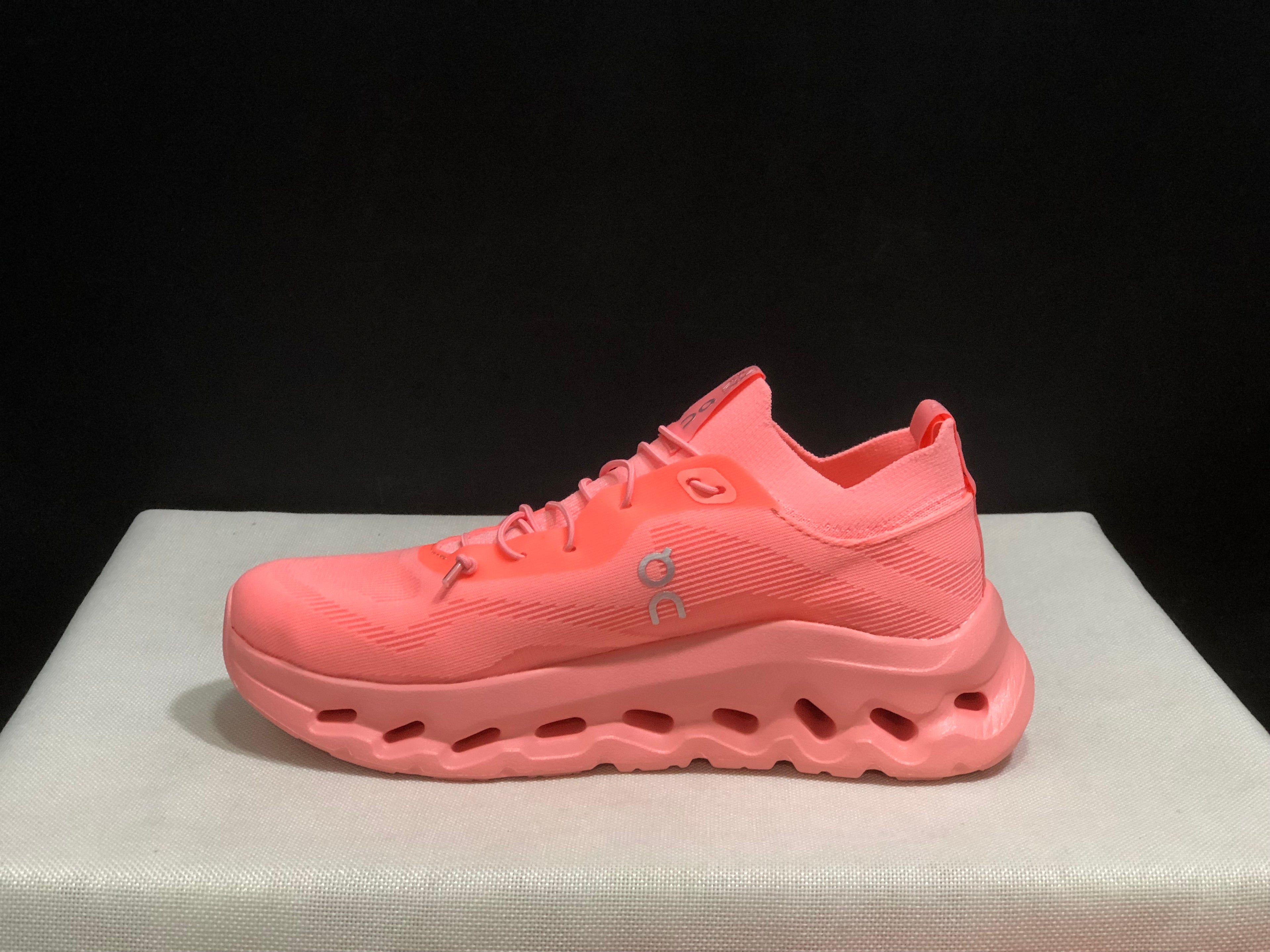 LOEWE x On Running Cloudtilt Running Shoes Co-Signed Edition Watermelon Red