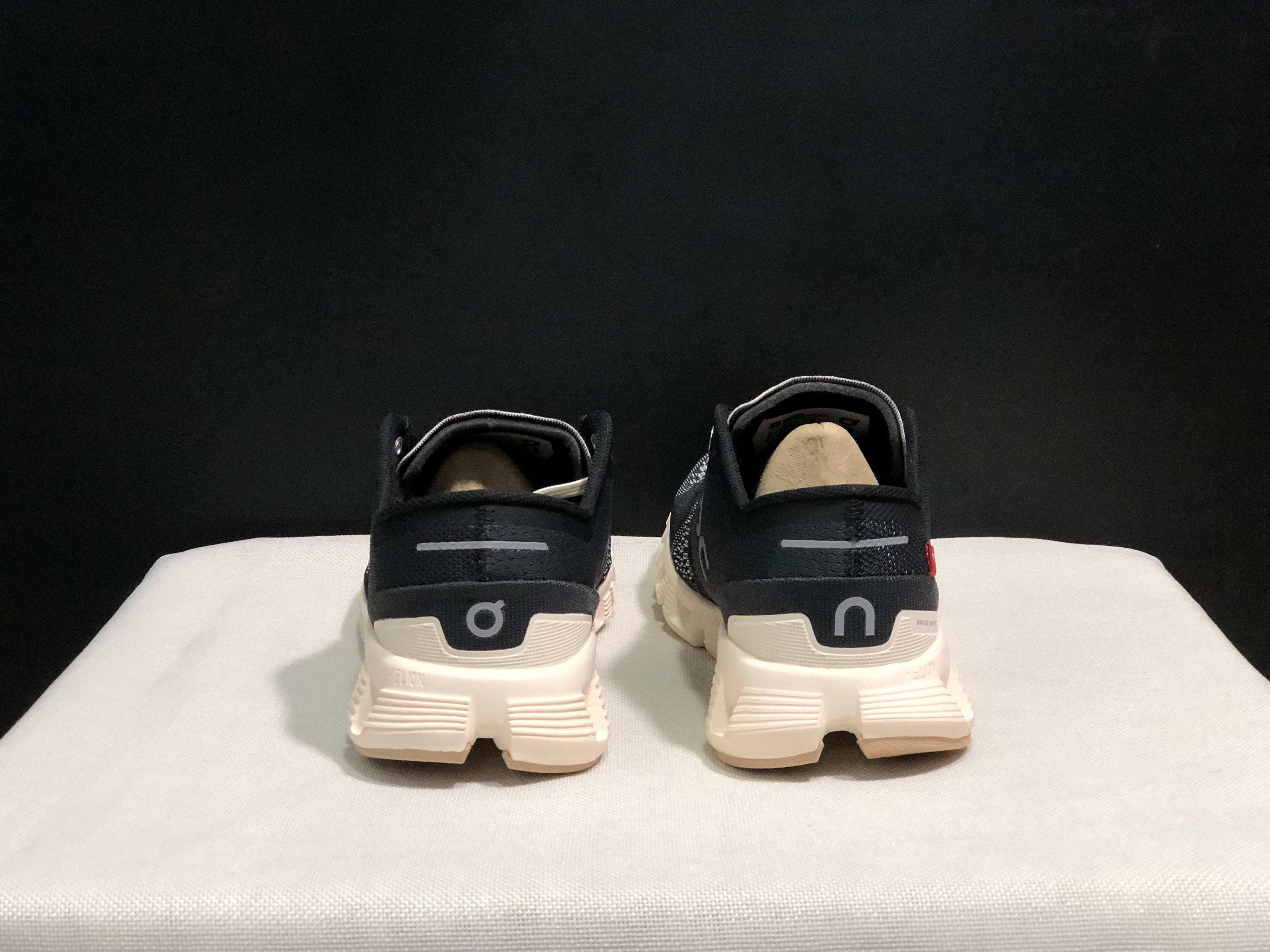 On Running Cloud X3 Shift Multi-Functional Running Shoes Black/Asphalt