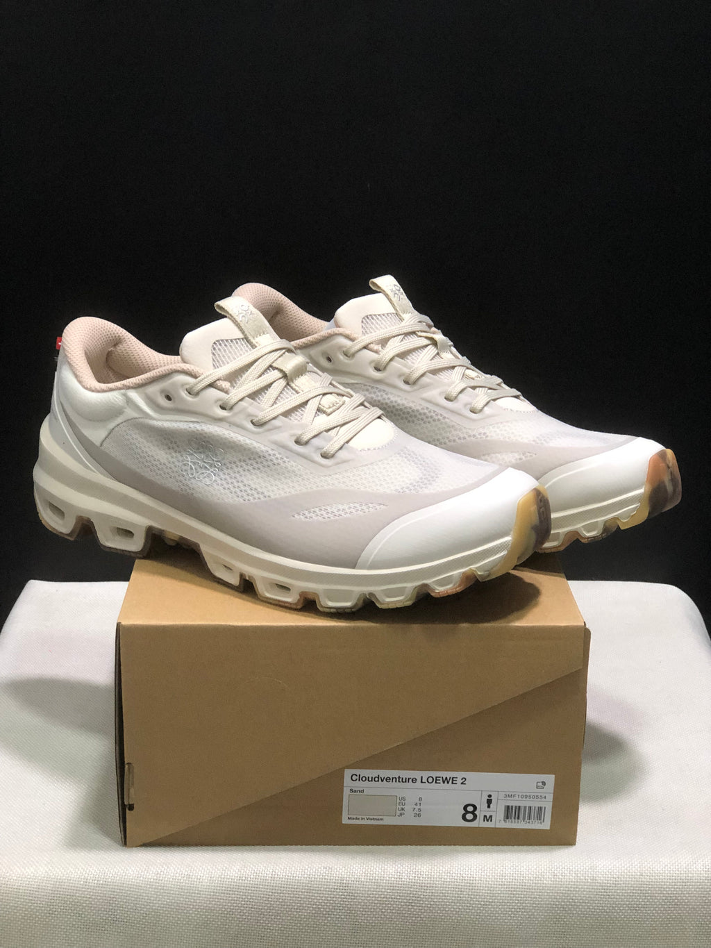 LOEWE x On Running Cloudventure 2.0 Running Shoes Co-Signed Edition Sand