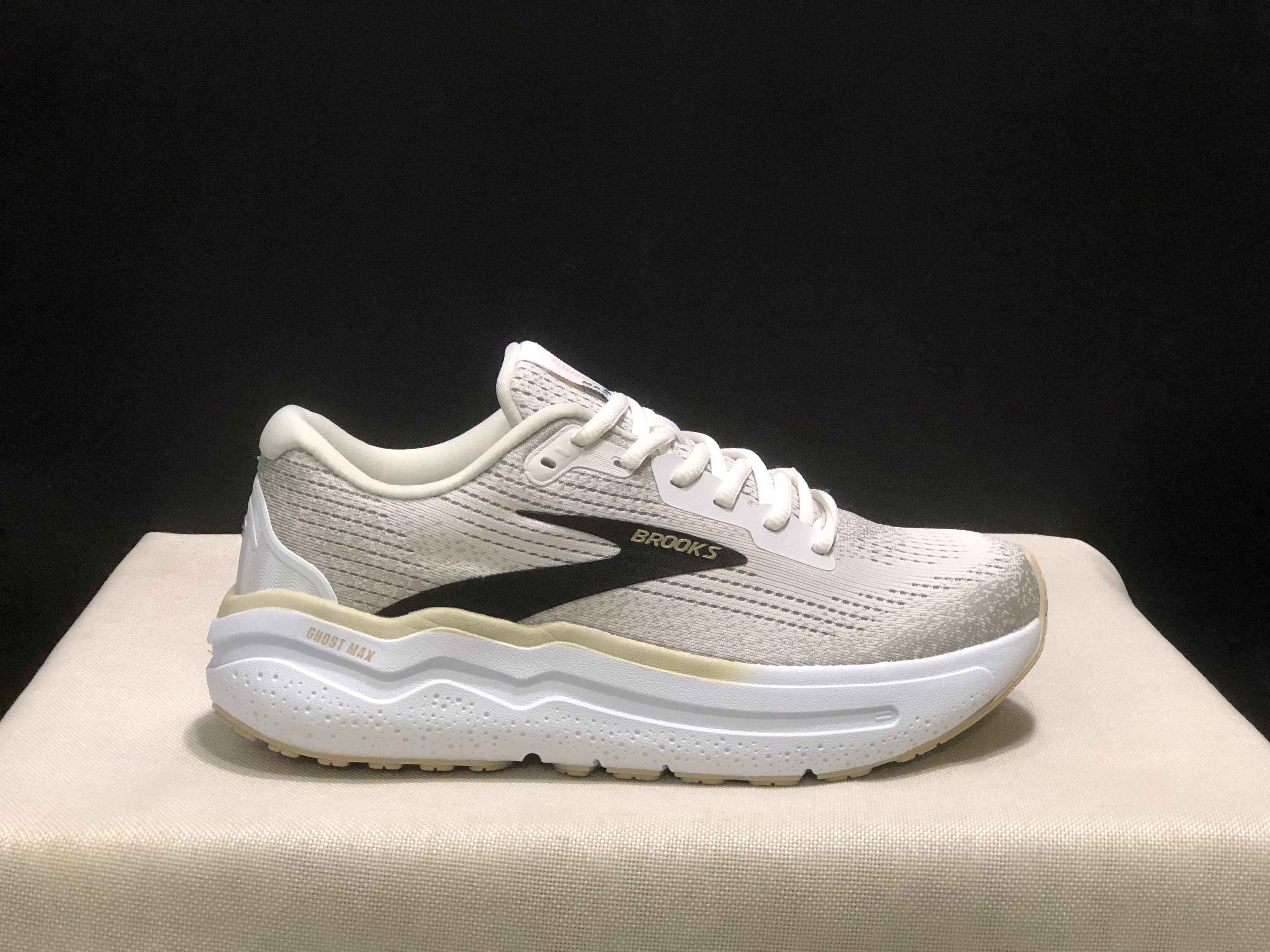 Brooks Ghost Max 2 Breathable Low-top Running Shoes Mushroom Grey
