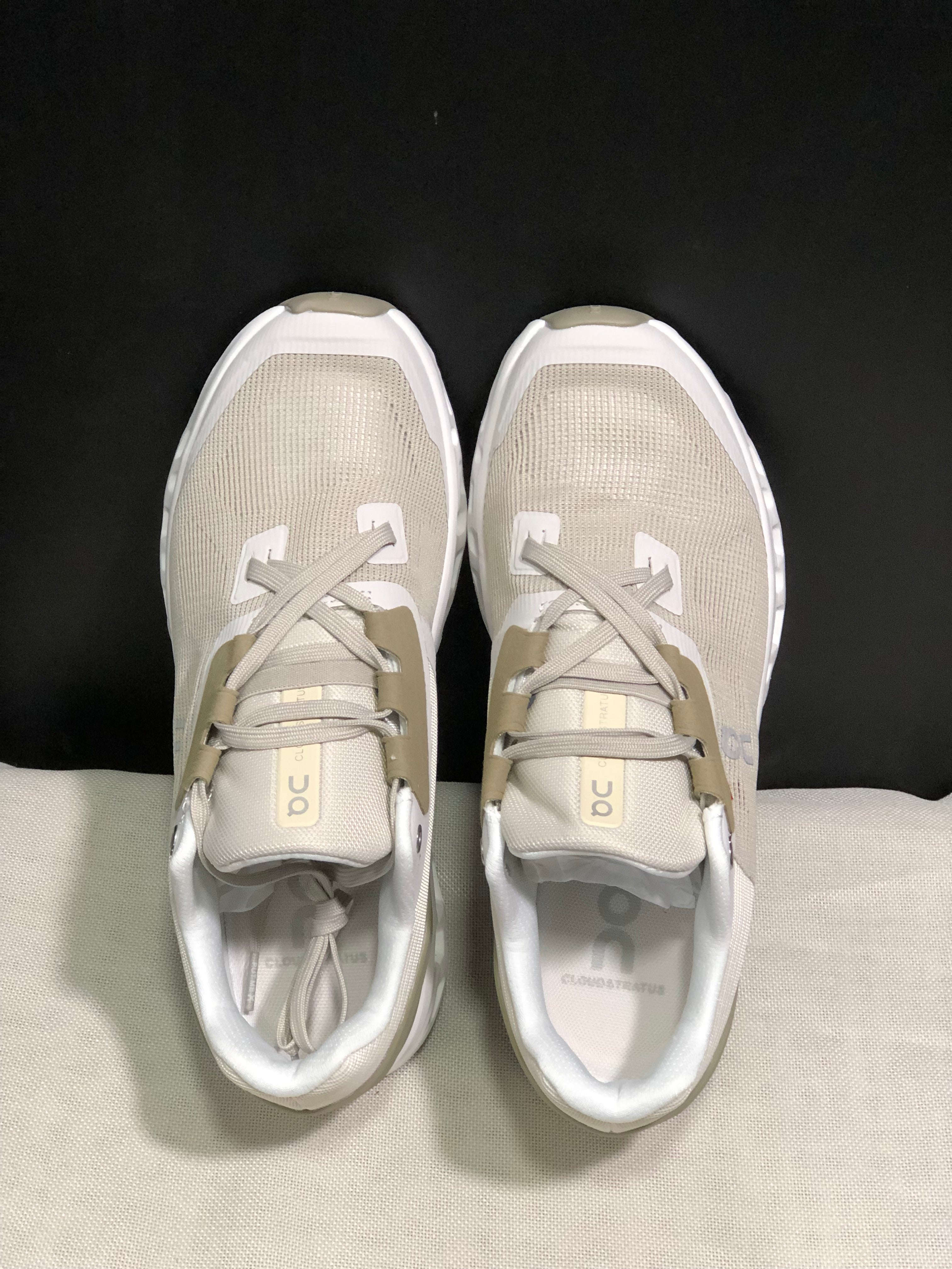 On Running Cloudstratus Breathable Support Running Shoes Khaki