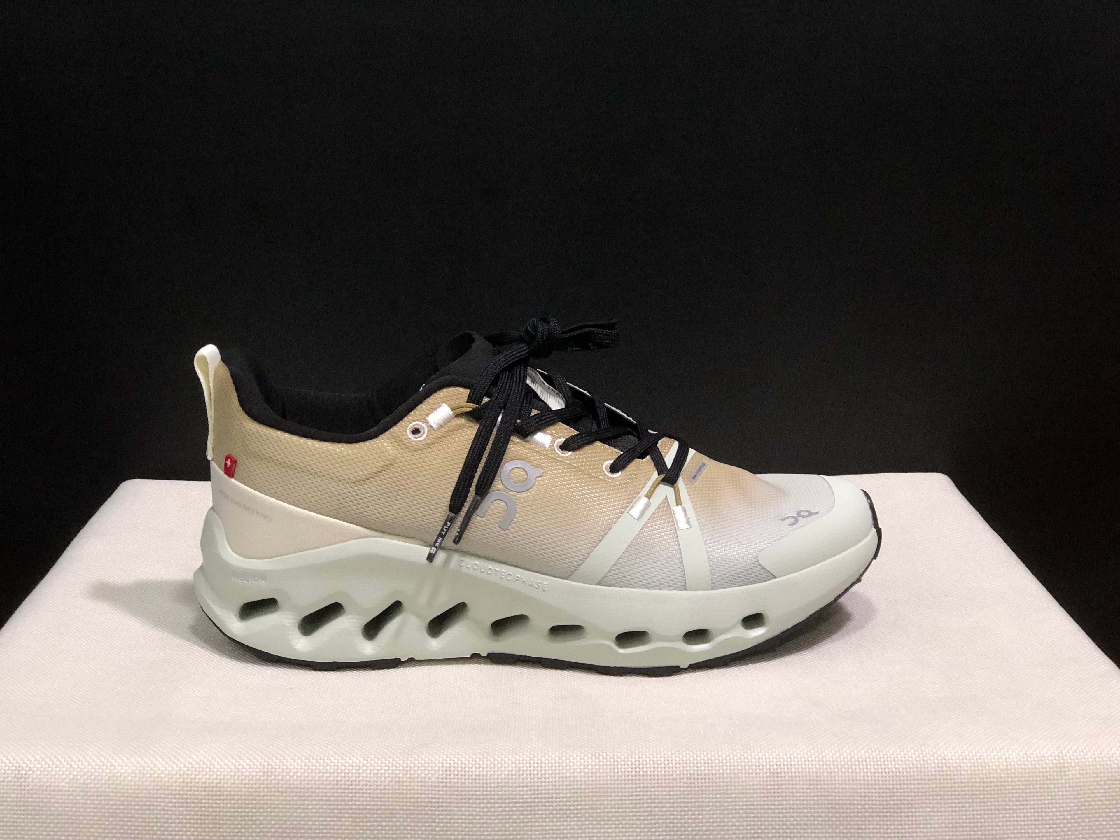 On Running Cloudsurfer Trail Waterproof Comfortable And Breathable Running Shoes Safari/Mineral