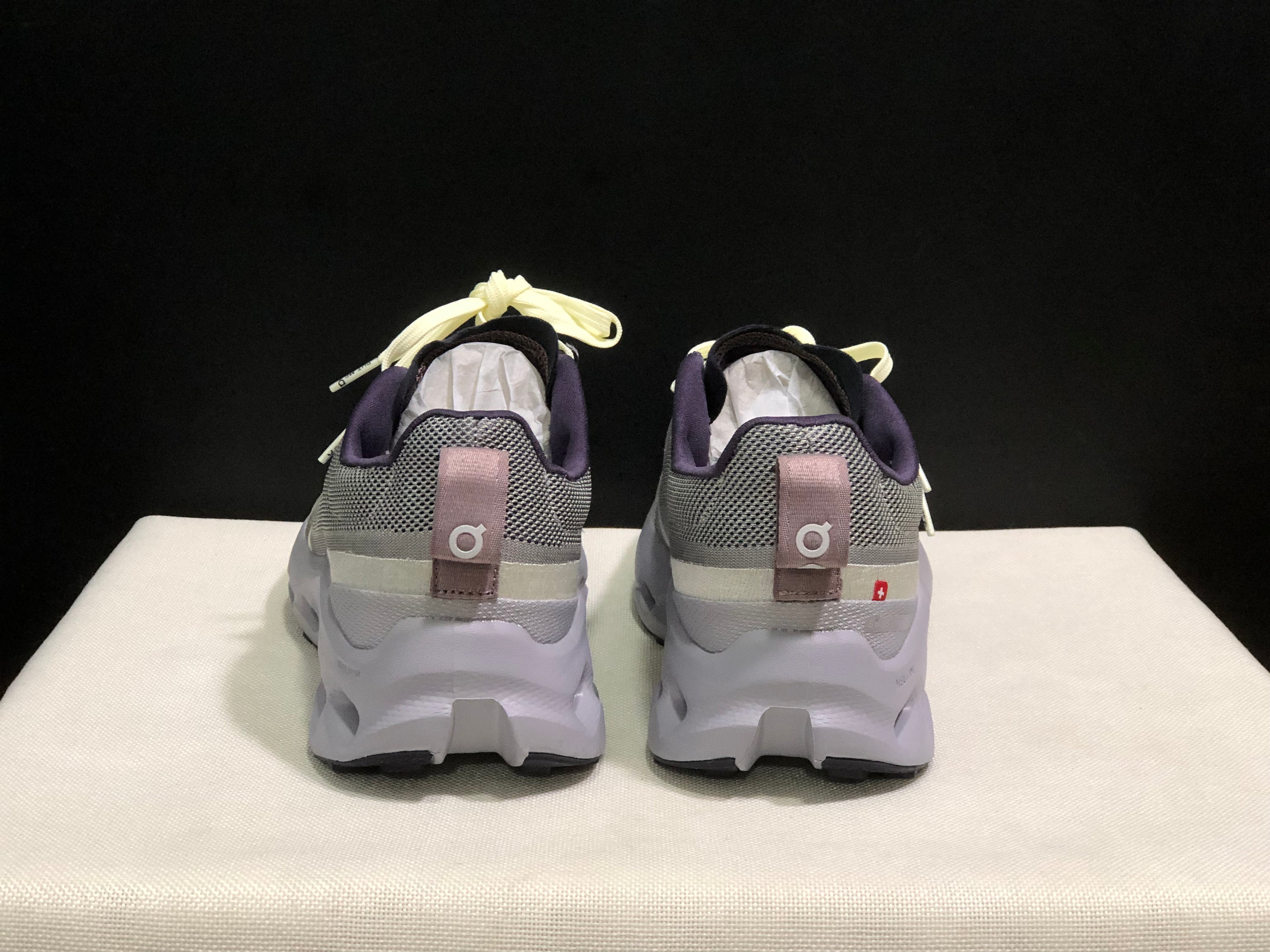 On Running Cloudsurfer Trail Waterproof Comfortable And Breathable Running Shoes Seedling/Lilac