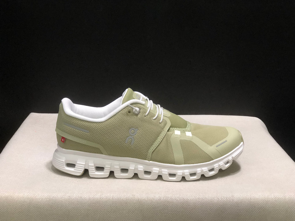 On Running Cloud 6 Casual Life Shoes Caper | Ice