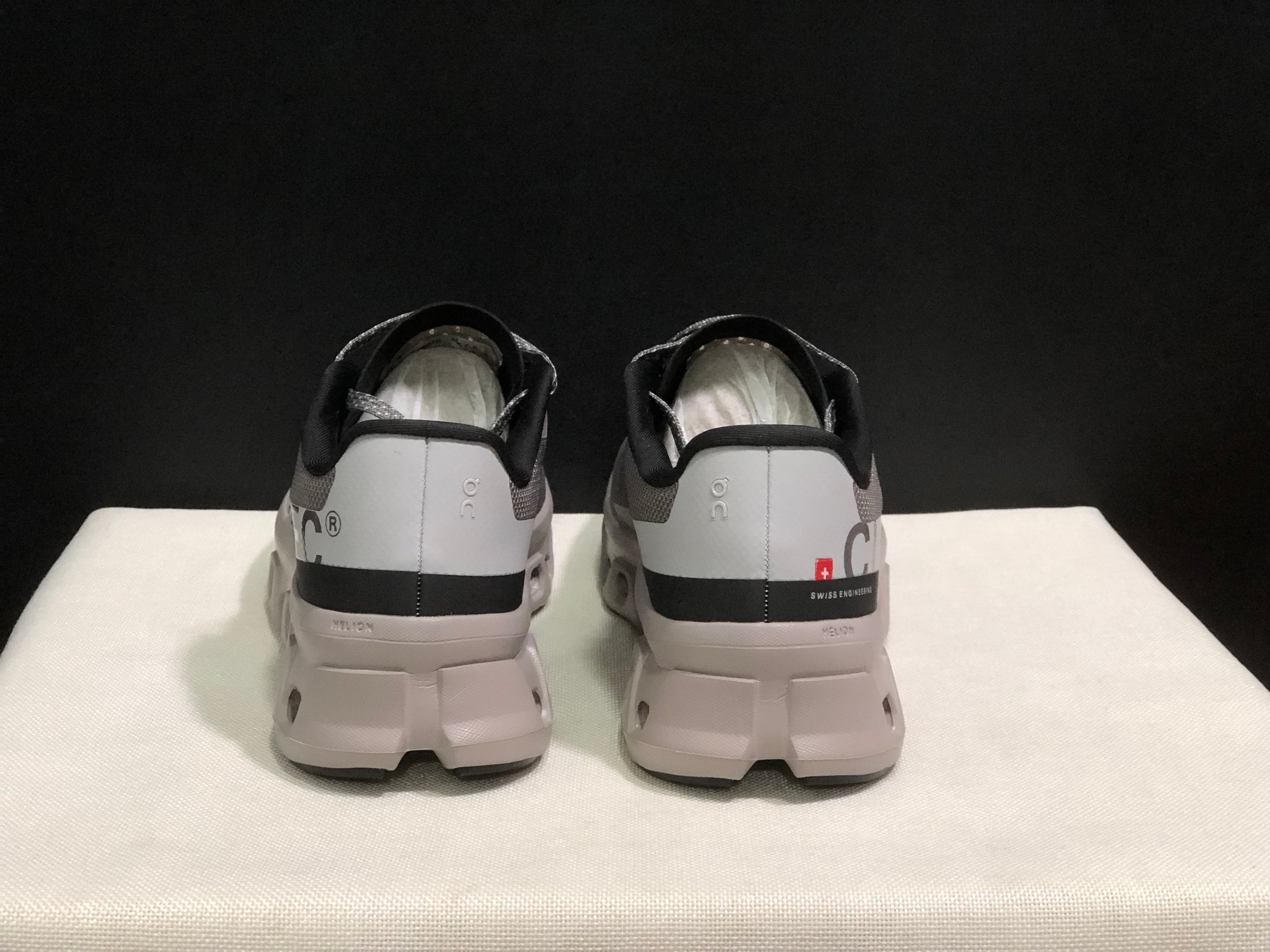 On Running Cloudmonster Anti-Slip Running Shoes Cinder/Fog