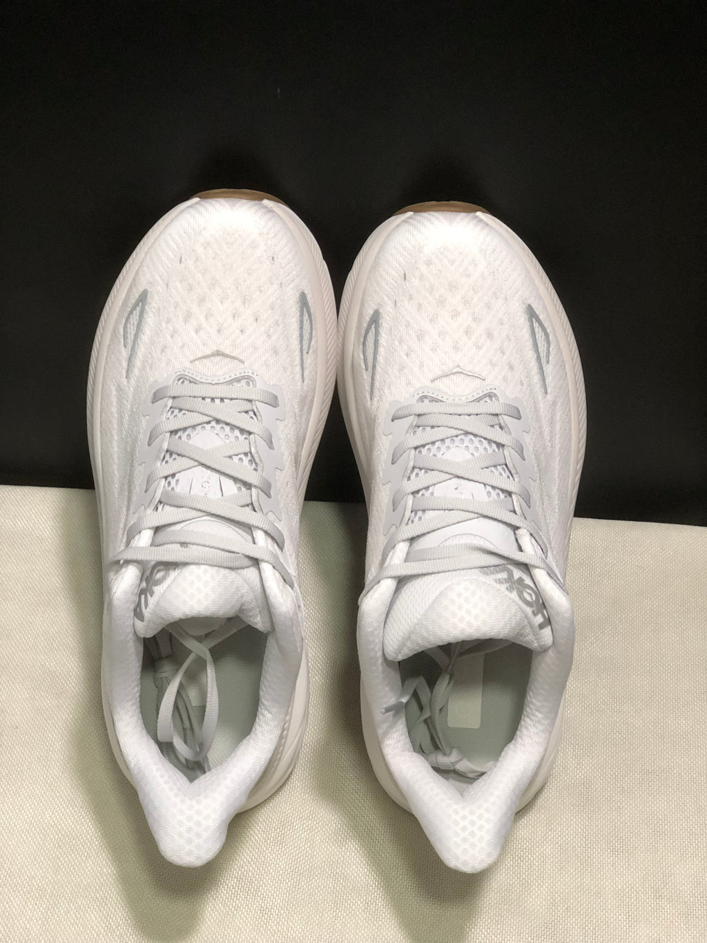 Hoka One One Clifton 9 Running Shoes White Athletic Shoes Sneakers