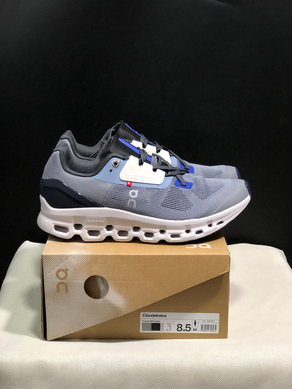 On Running Cloudstratus Breathable Support Running Shoes Wolf Grey