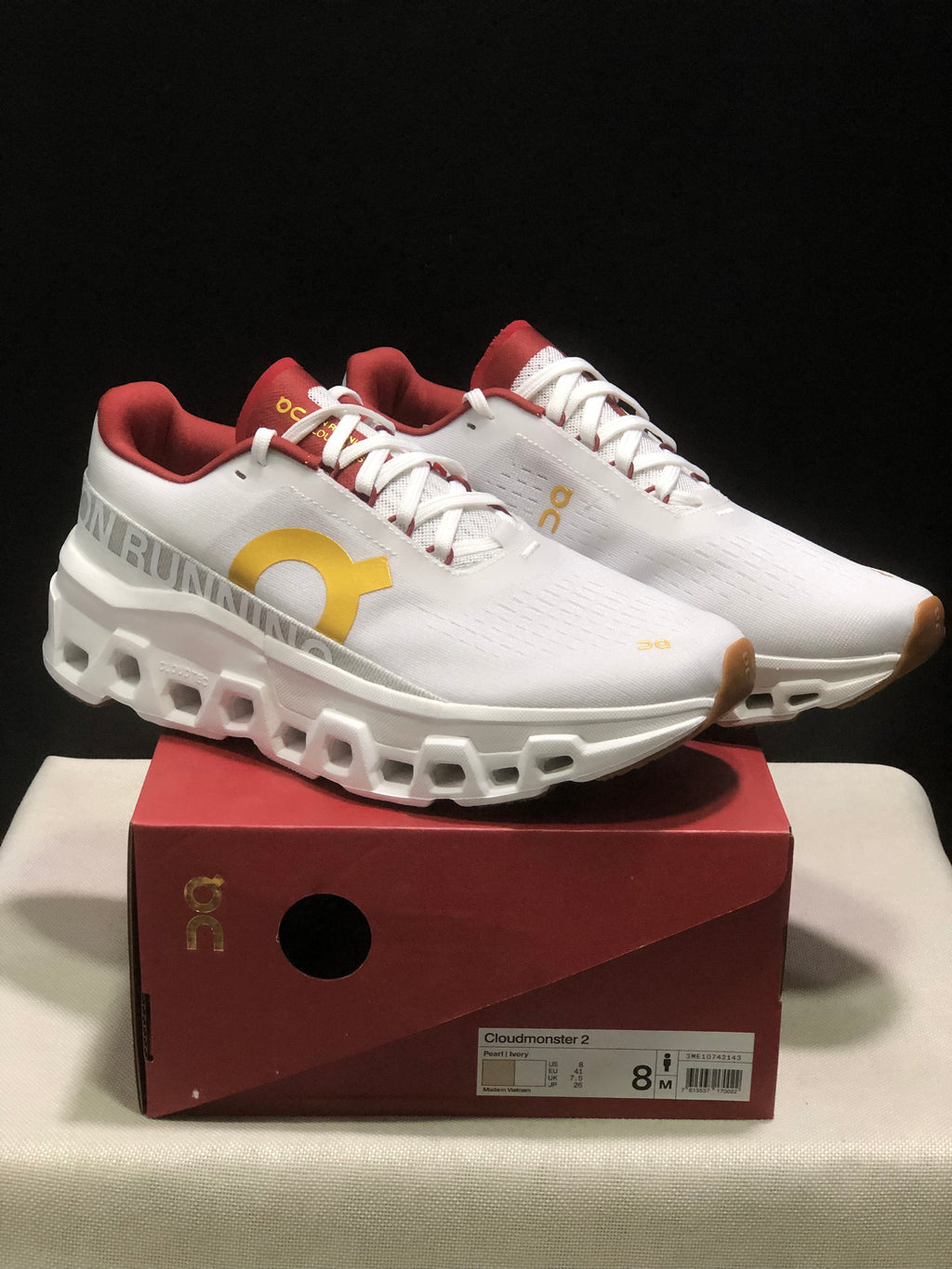 On Running Cloudmonster 2 Shock-Absorbing And Breathable Running Shoes Ivory White/Red