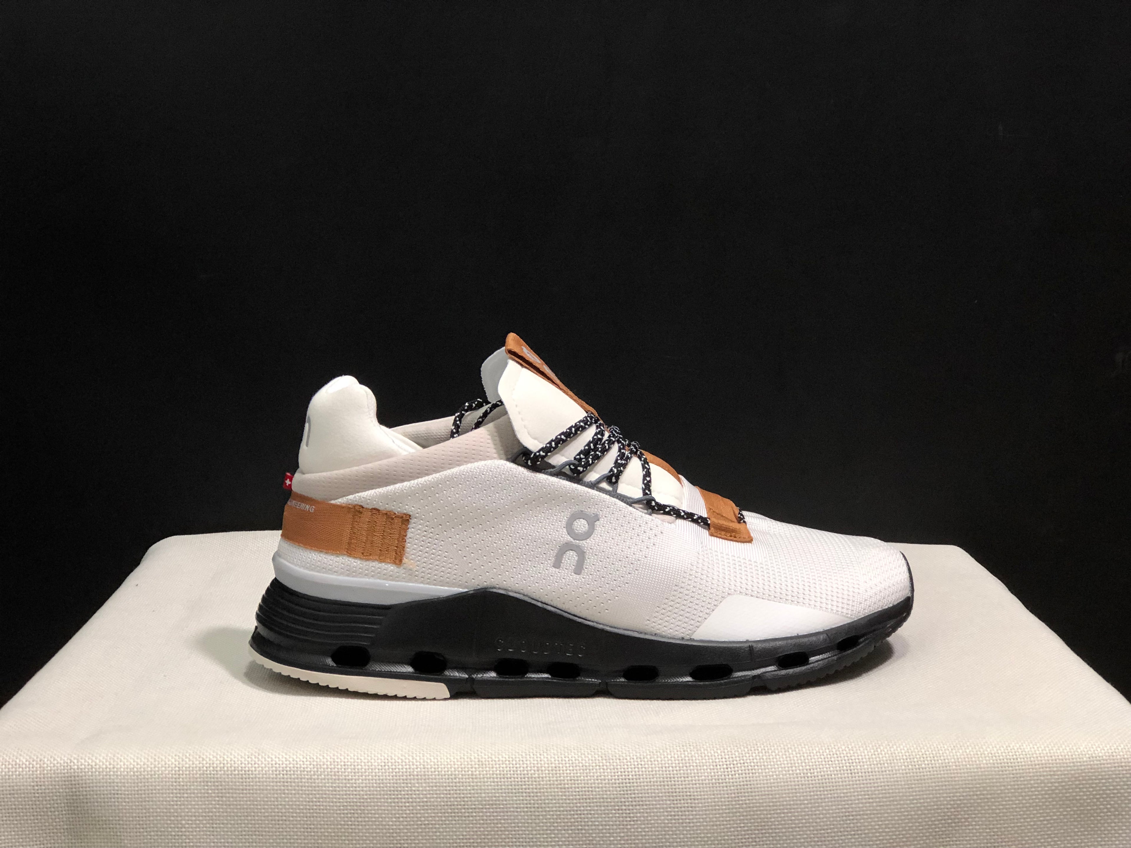 On Running Cloudnova Lightweight Sports Casual Shoes Beige/Balck
