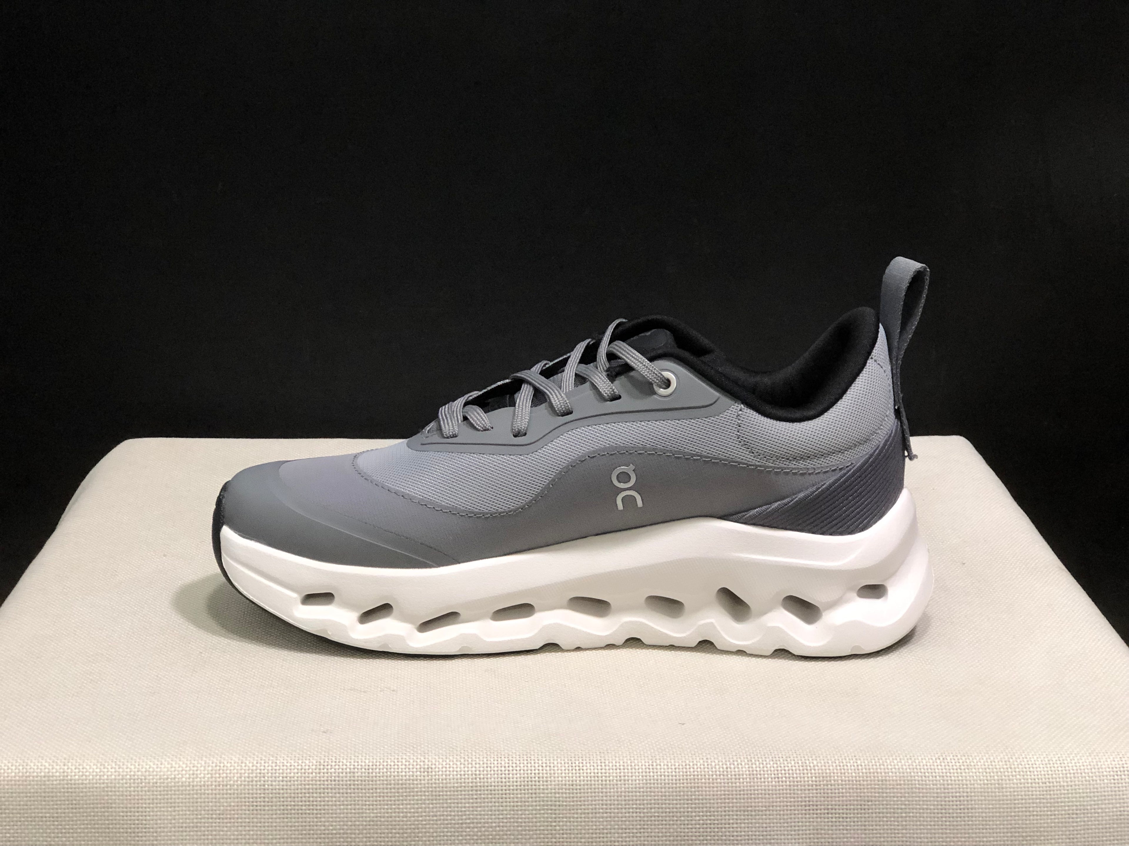 LOEWE x On Running Cloudtilt 2.0 Casual Sports Shoes Wolf Grey