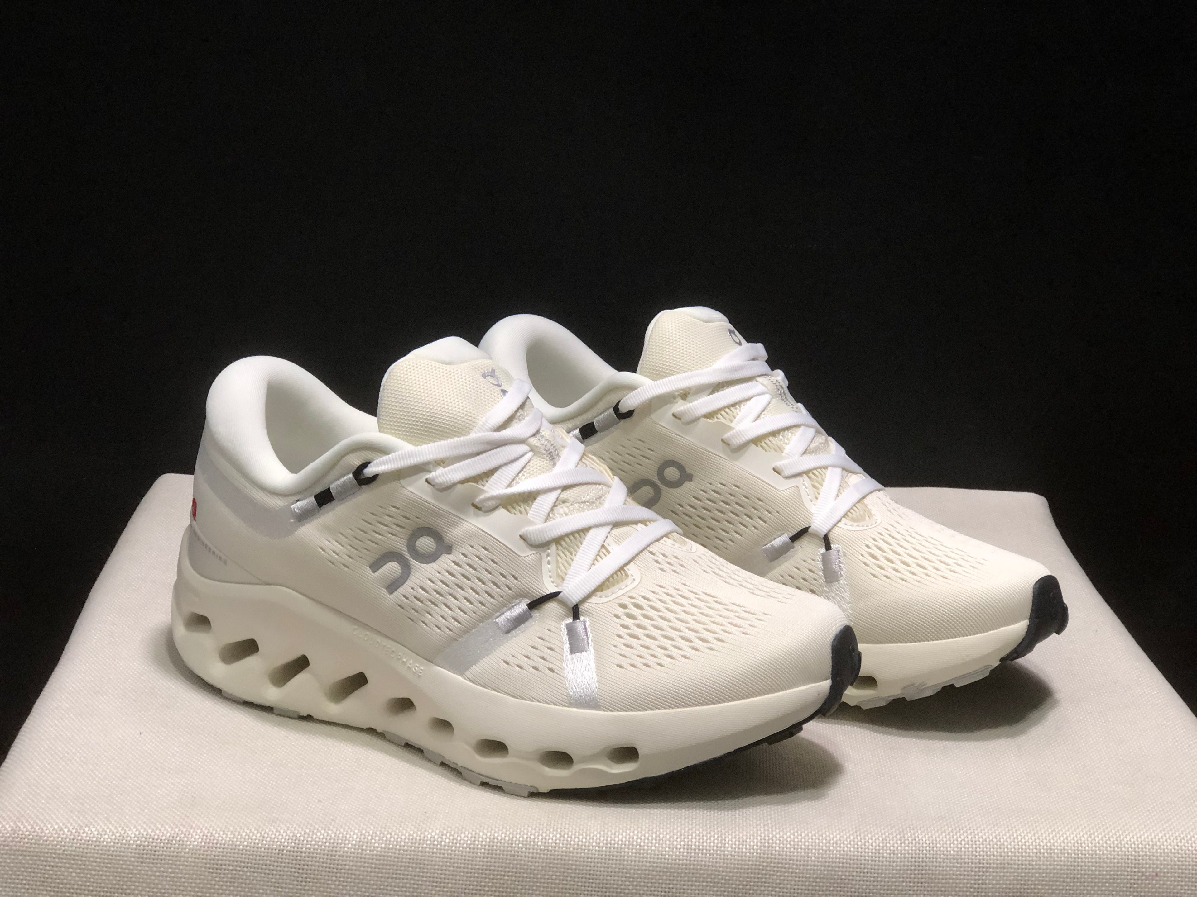 On Running Cloudsurfer 2 Casual Running Shoes Iovry