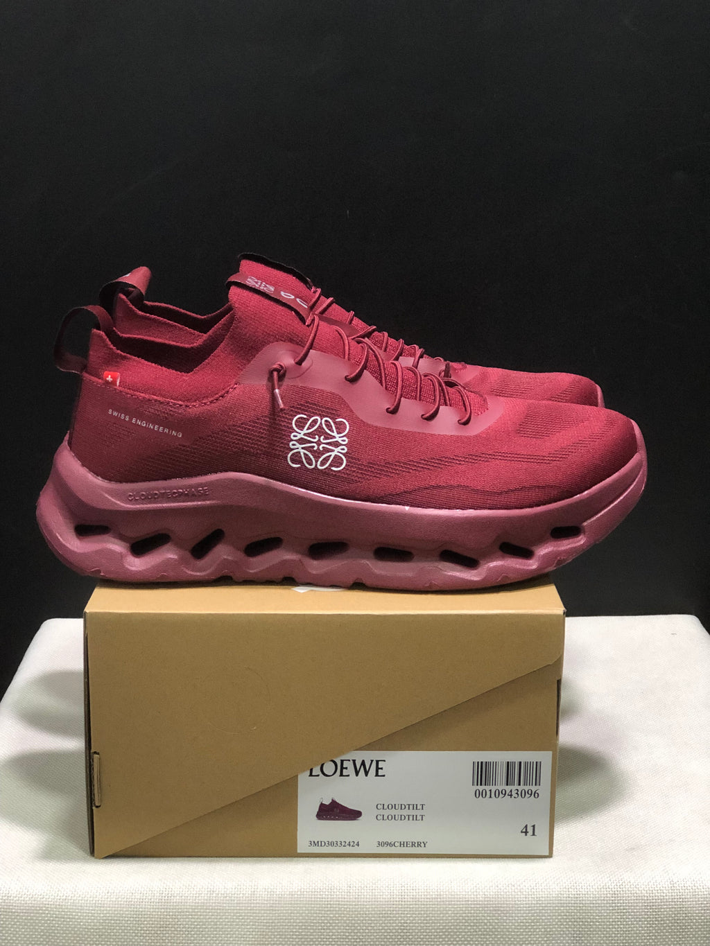LOEWE x On Running Cloudtilt Running Shoes Co-Signed Edition Red