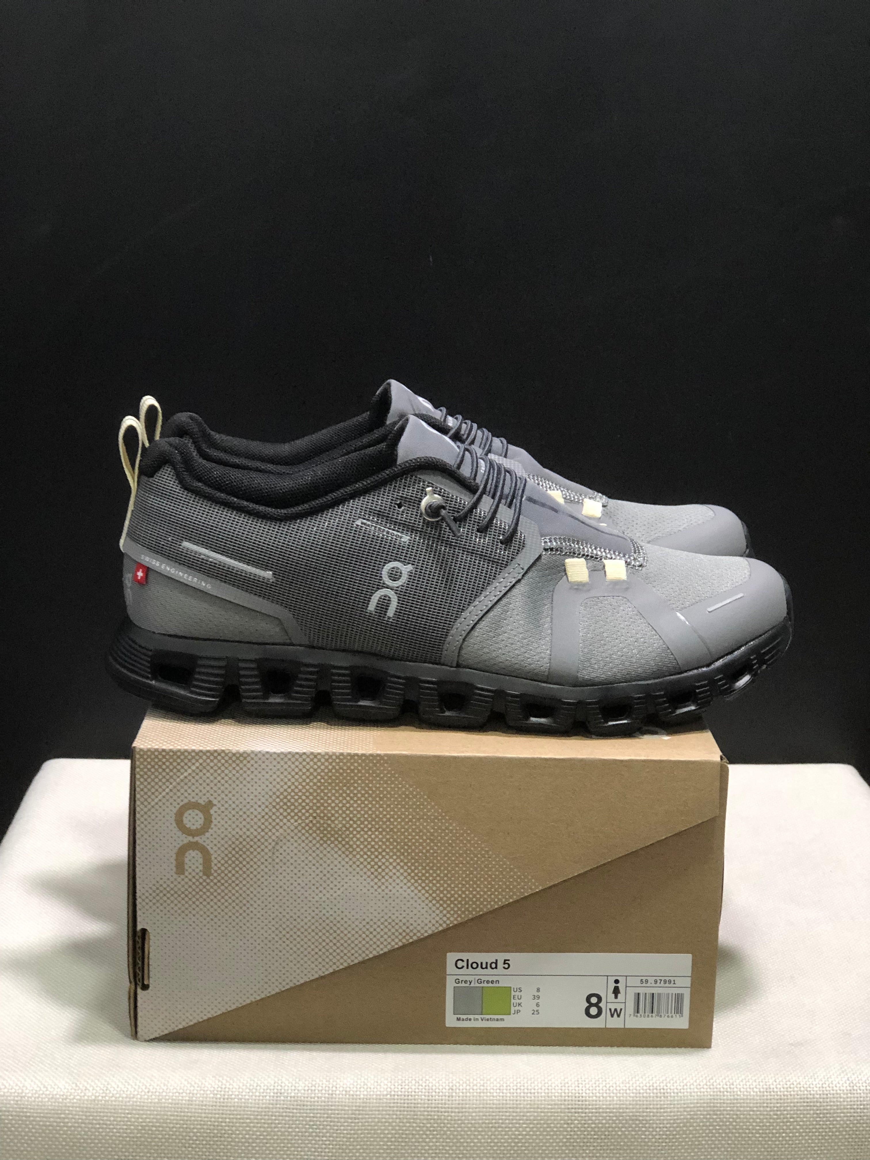 On Running Cloud 5 Lightweight Running Shoes Wolf Grey/Black