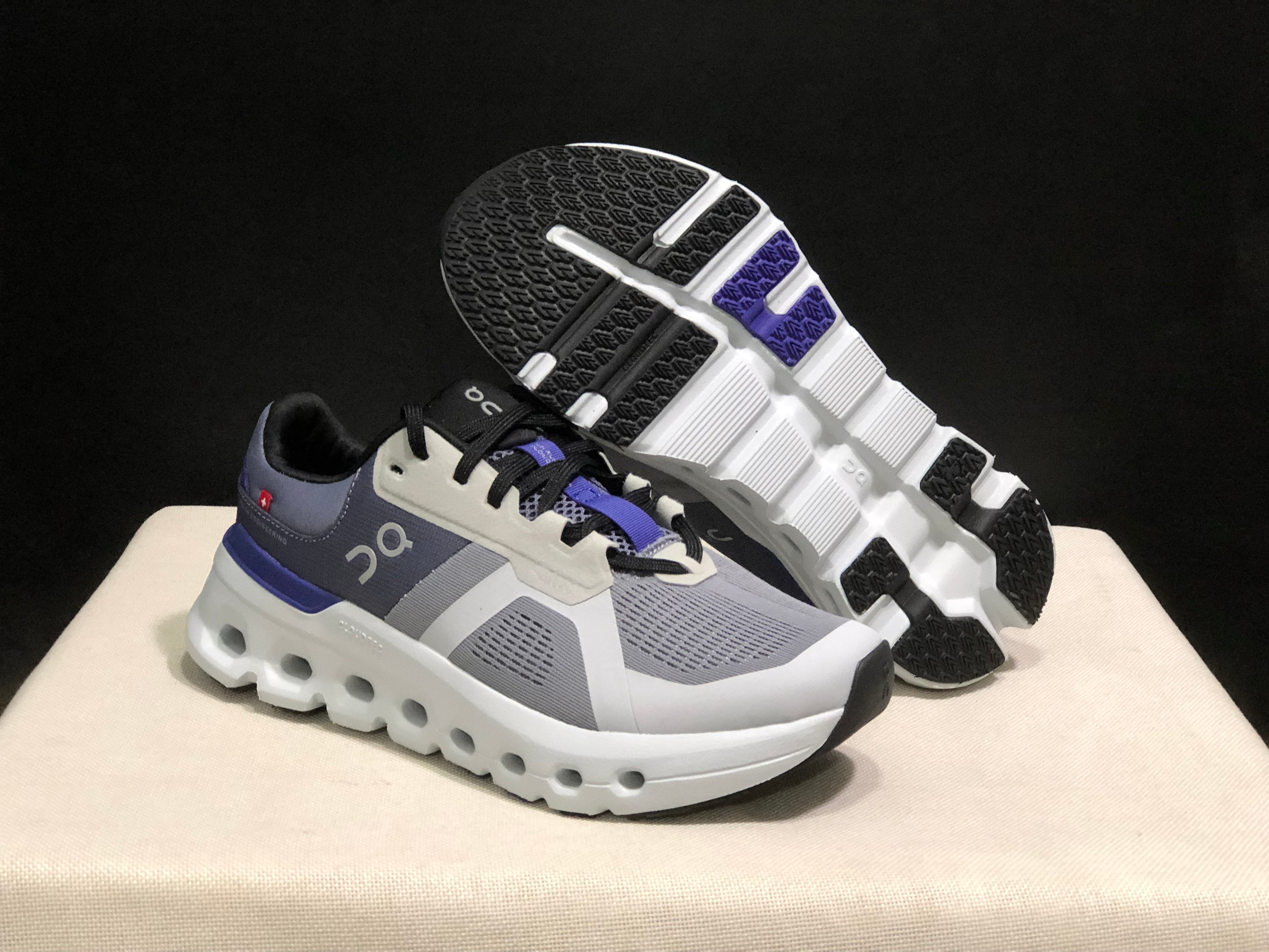 On Running Cloudrunner 2 Mesh Breathable Grey Running Shoes