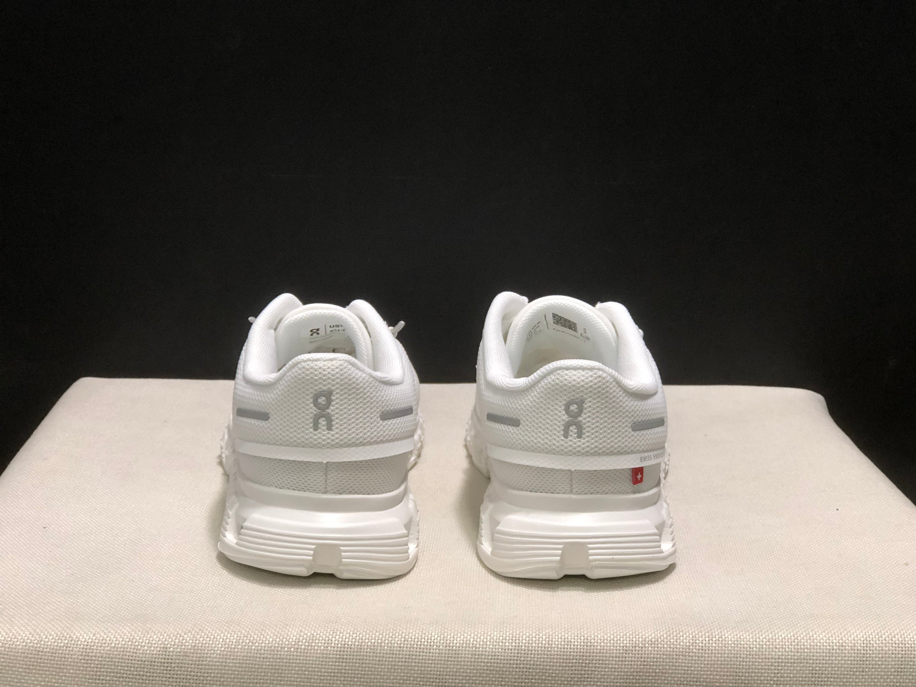 On Running Cloud 6 Casual Life Shoes White